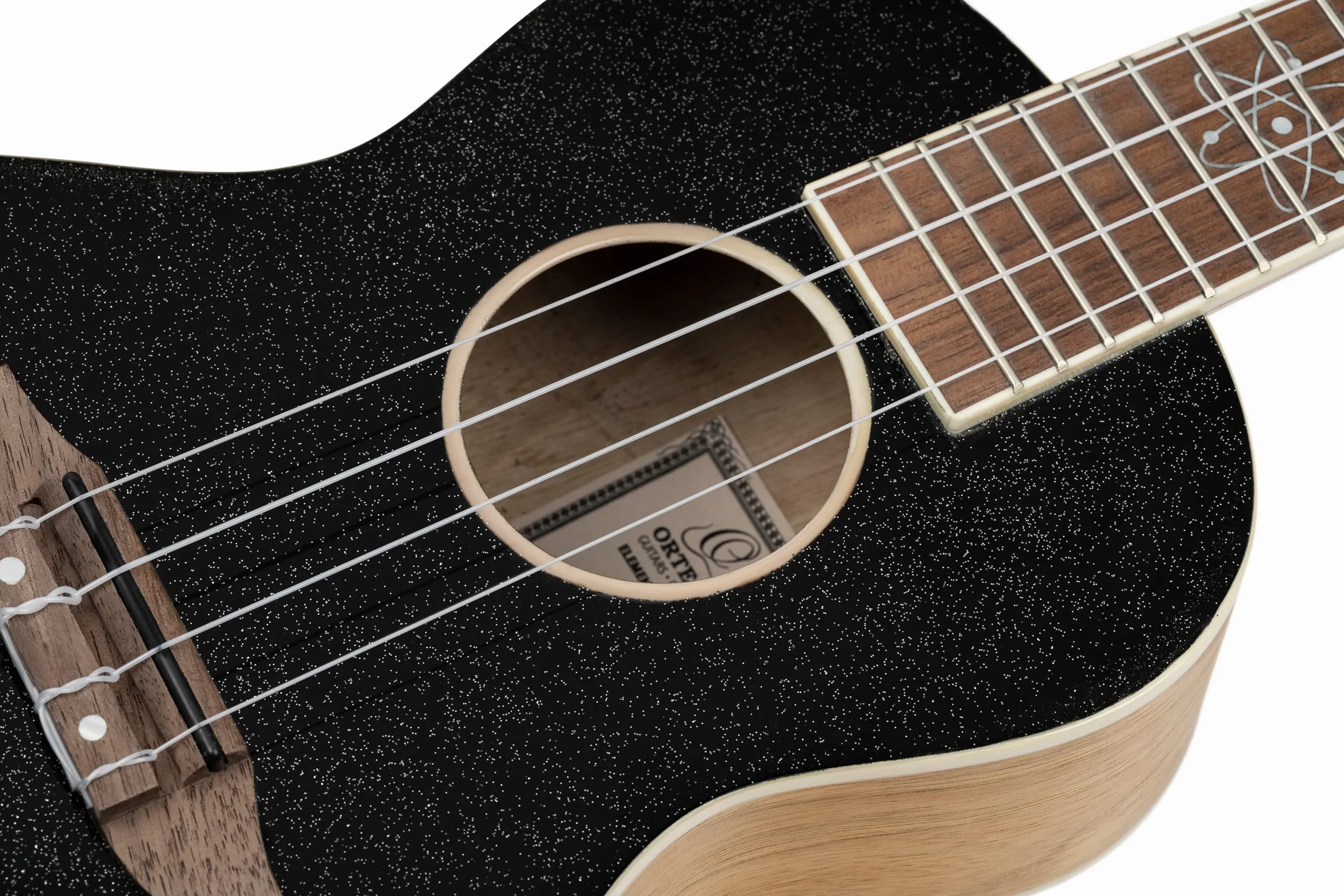 Ortega Guitars Ukelele de Concierto negro - Serie Element - incluye Deluxe Gig Bag - abeto/catalpa (RUEL-MBK)