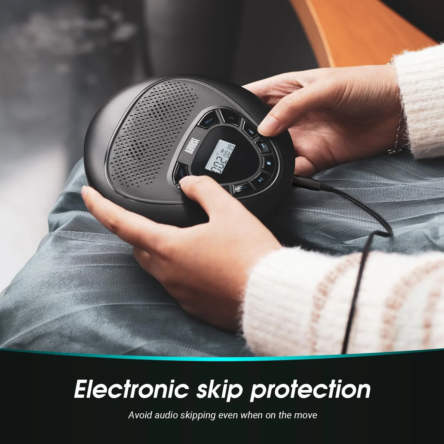 August SE10 Reproductor de CD Portátil con MP3, Batería Recargable, AUX, Anti-Shock