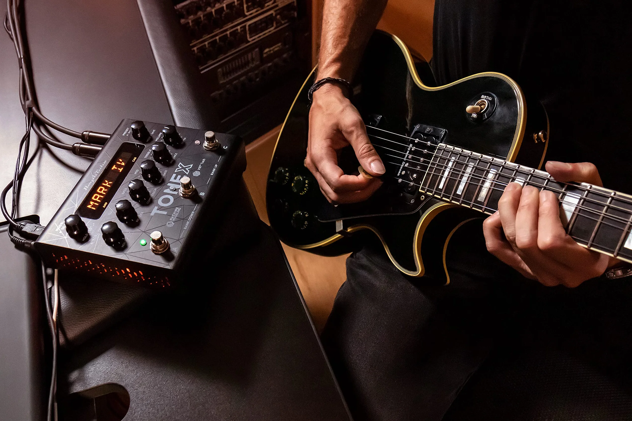 IK Multimedia TONEX Pedal Multi-Effekt-Pedal mit AI Machine Learning Technologie: Nachbildung von jedem Gitarrenverstärker, Gitarrenpedal, Distortion-Pedal, Overdrive-Pedal plus andere Gitarreneffekte