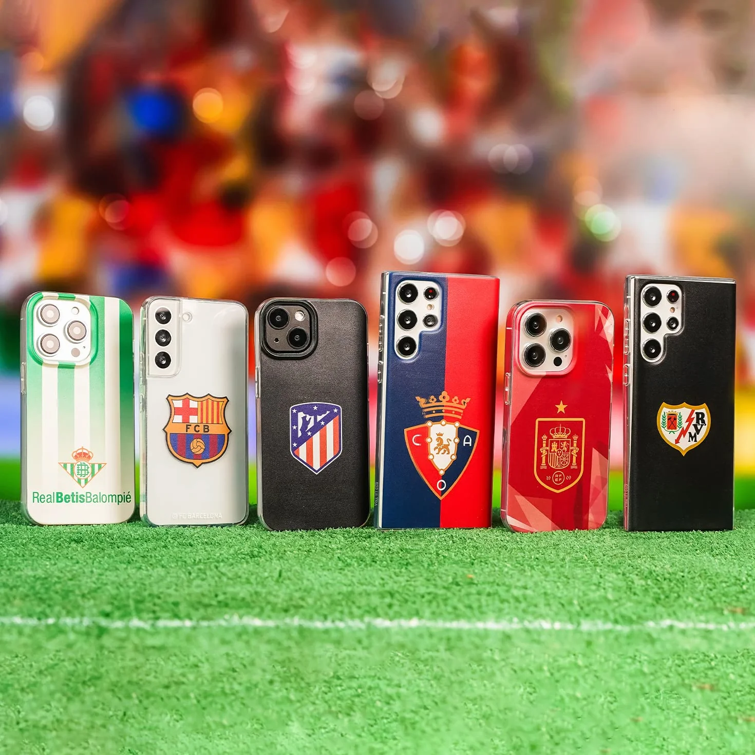 Funda para iPhone 15 Pro del Real Madrid Escudo Real Madrid tansparente para Proteger tu móvil. Carcasa de Silicona Flexible con Licencia Oficial Real Madrid