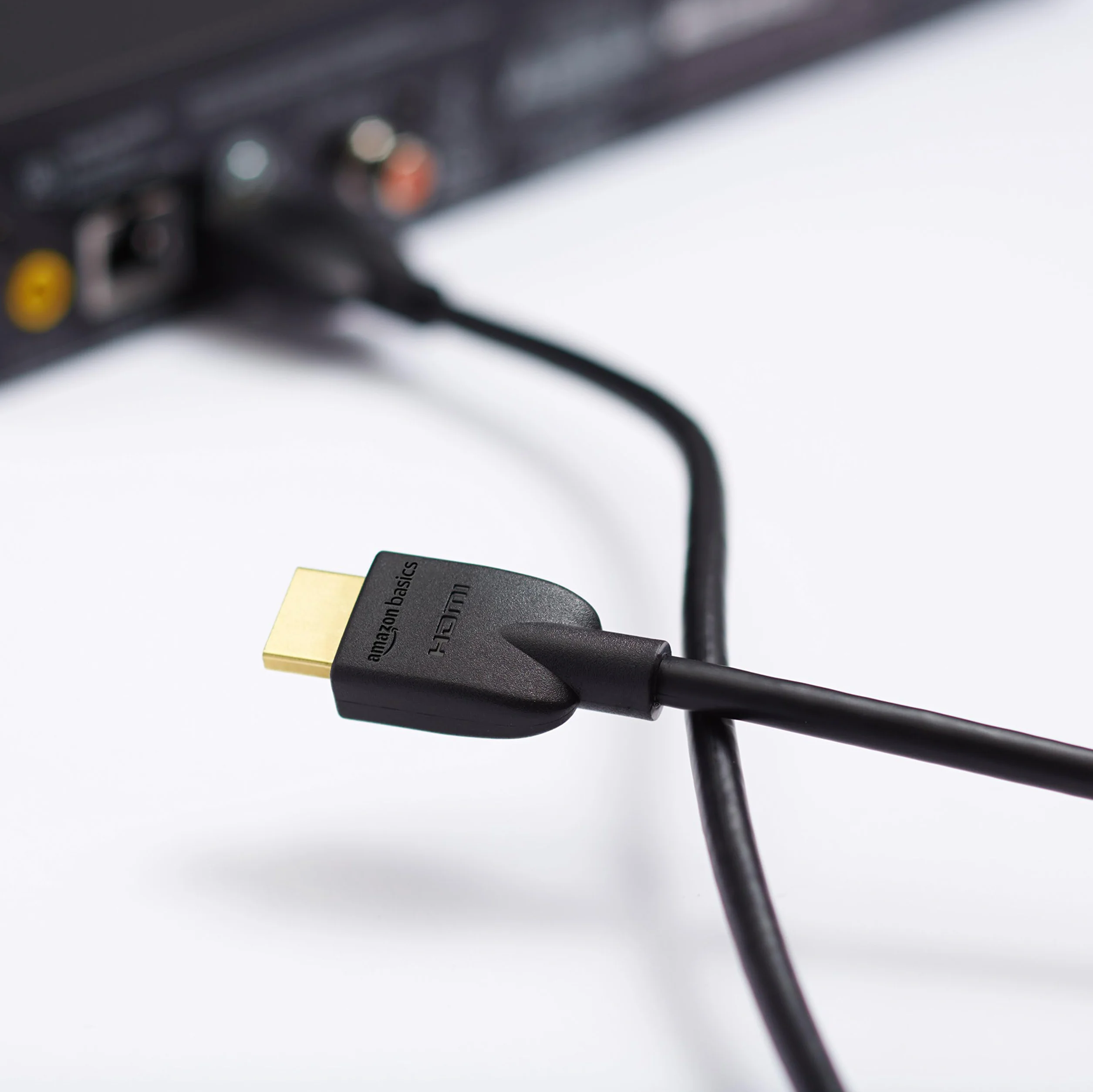 Amazon Basics Cable HDMI 4K 1.8m Alta Velocidad 18 Gbps con Ethernet 4K@60Hz 2160p Negro