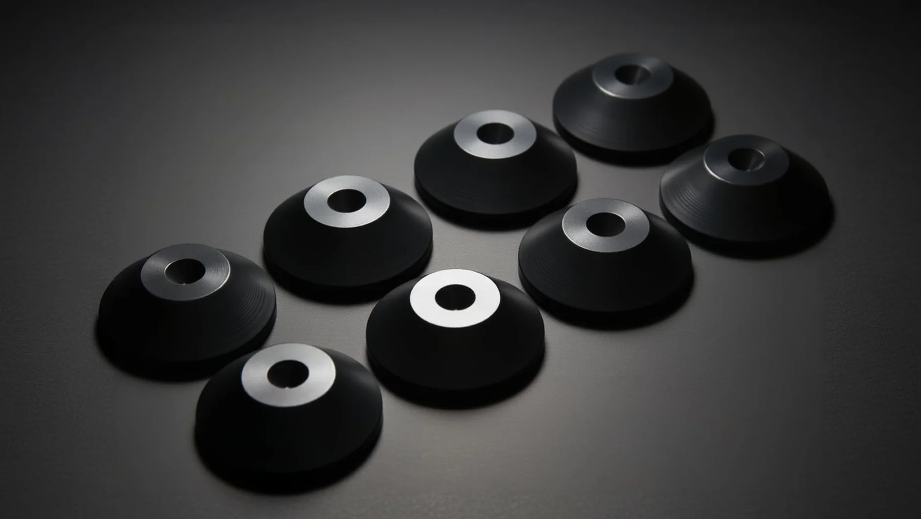 PrecisionGeek Juego de 8 almohadillas para altavoces, aluminio anodizado negro, Coned Ø20