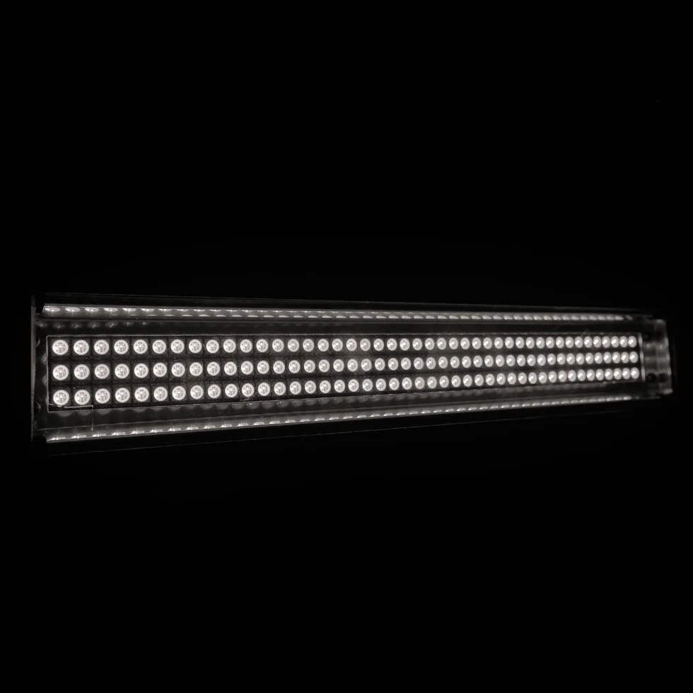 Cameo THUNDER WASH 100 W - Estrobo, cegadora y washer 3 en 1 con 132 LED 0,2 W blancos