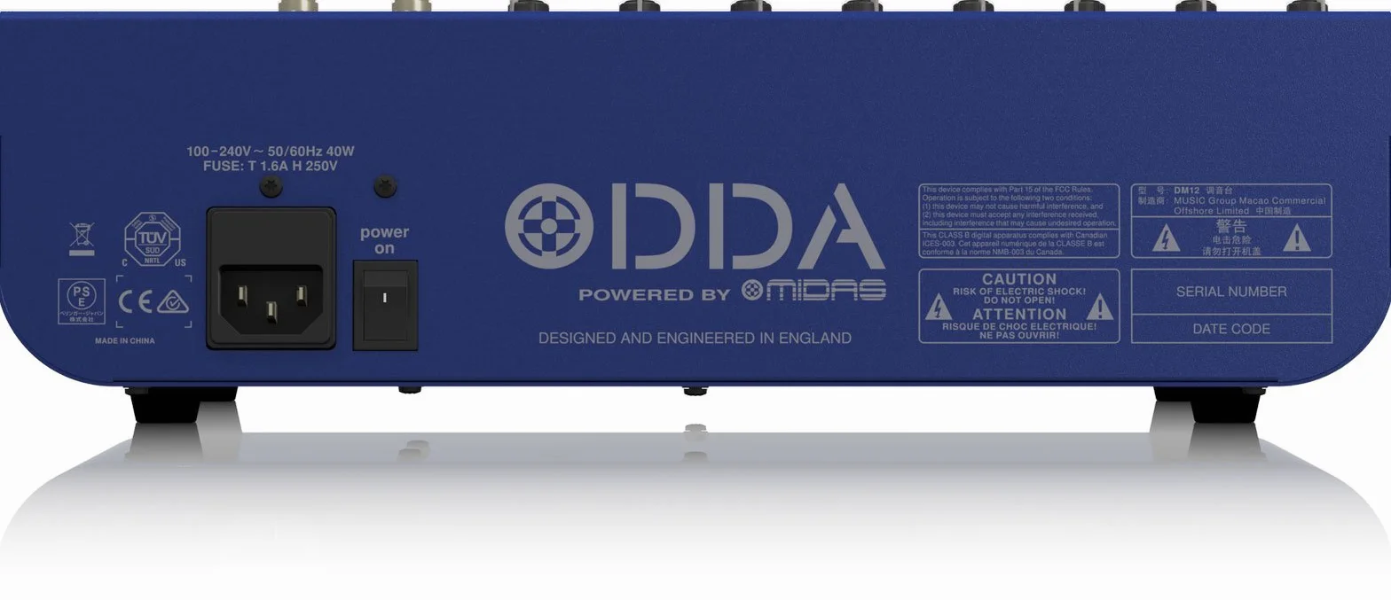 Mezclador de estudio y directo analógico Midas DM12 de 12 entradas con preamplificadores de micrófono Midas