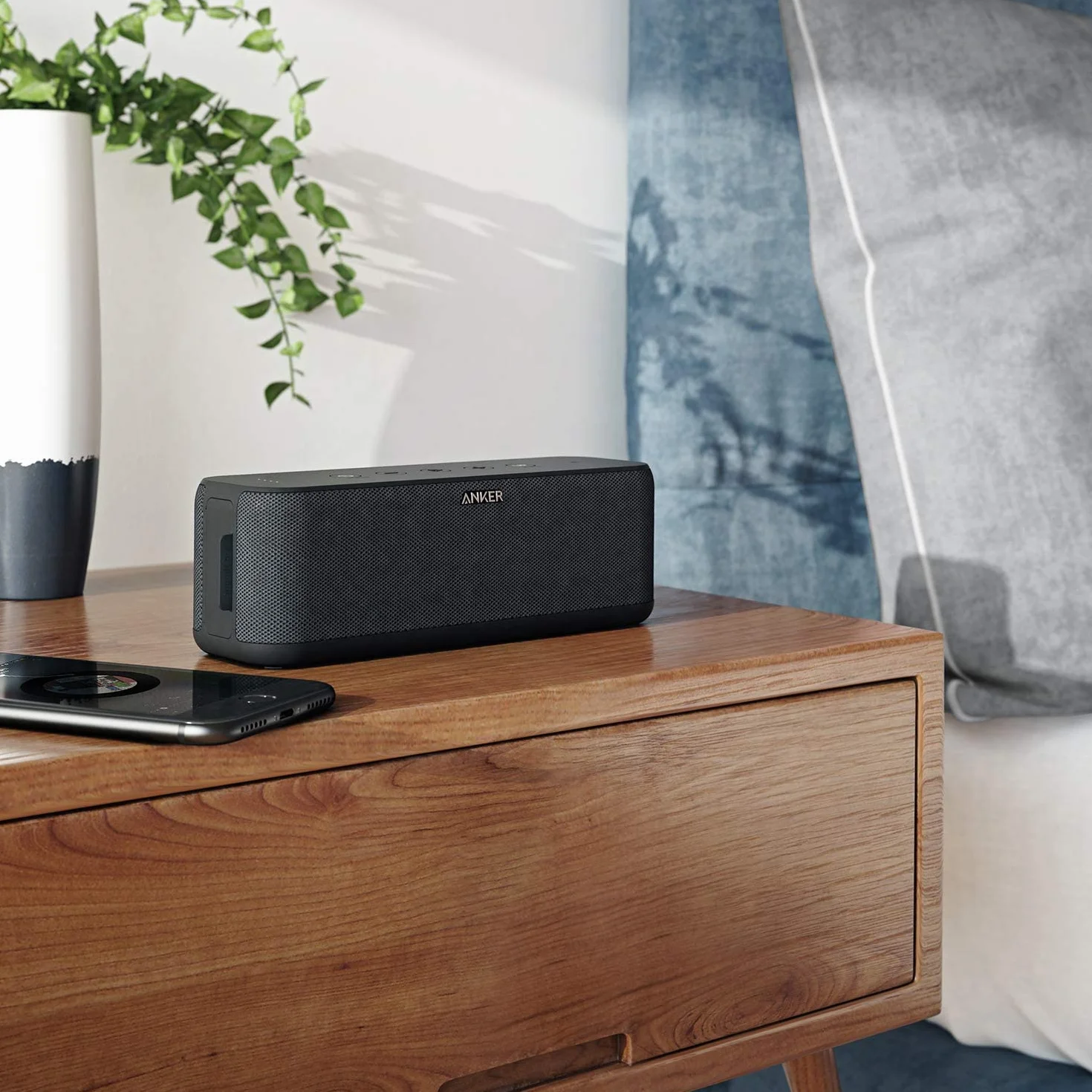 Soundcore Anker Altavoz Bluetooth portátil 20W BassUp, 12h, IPX5, 20m