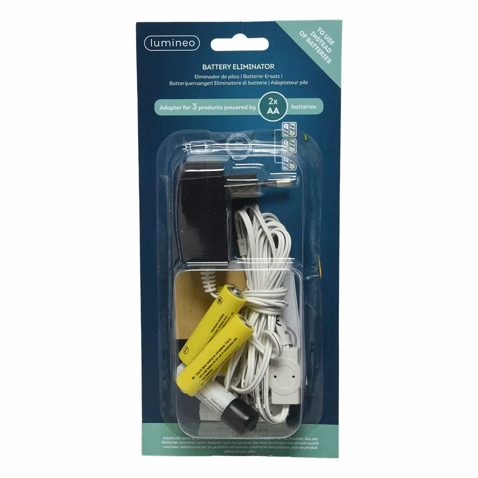 Eliminador de pilas 3V para dispositivos con 2xAA, permite conectar 3 productos, ideal para uso en interiores.