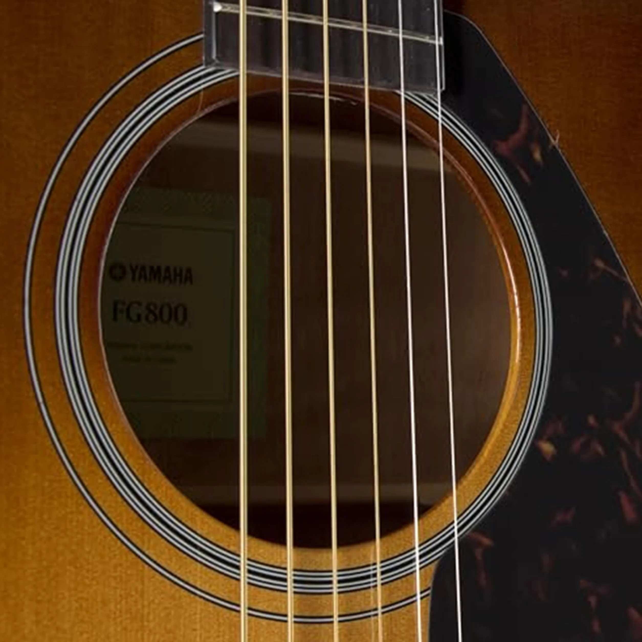 Yamaha FG800 Guitarra Acústica - Guitarra Western estándar con sonido auténtico y natural, para principiantes para adultos y jóvenes, guitarra de madera de 4/4, Marrón (Sand Burst)