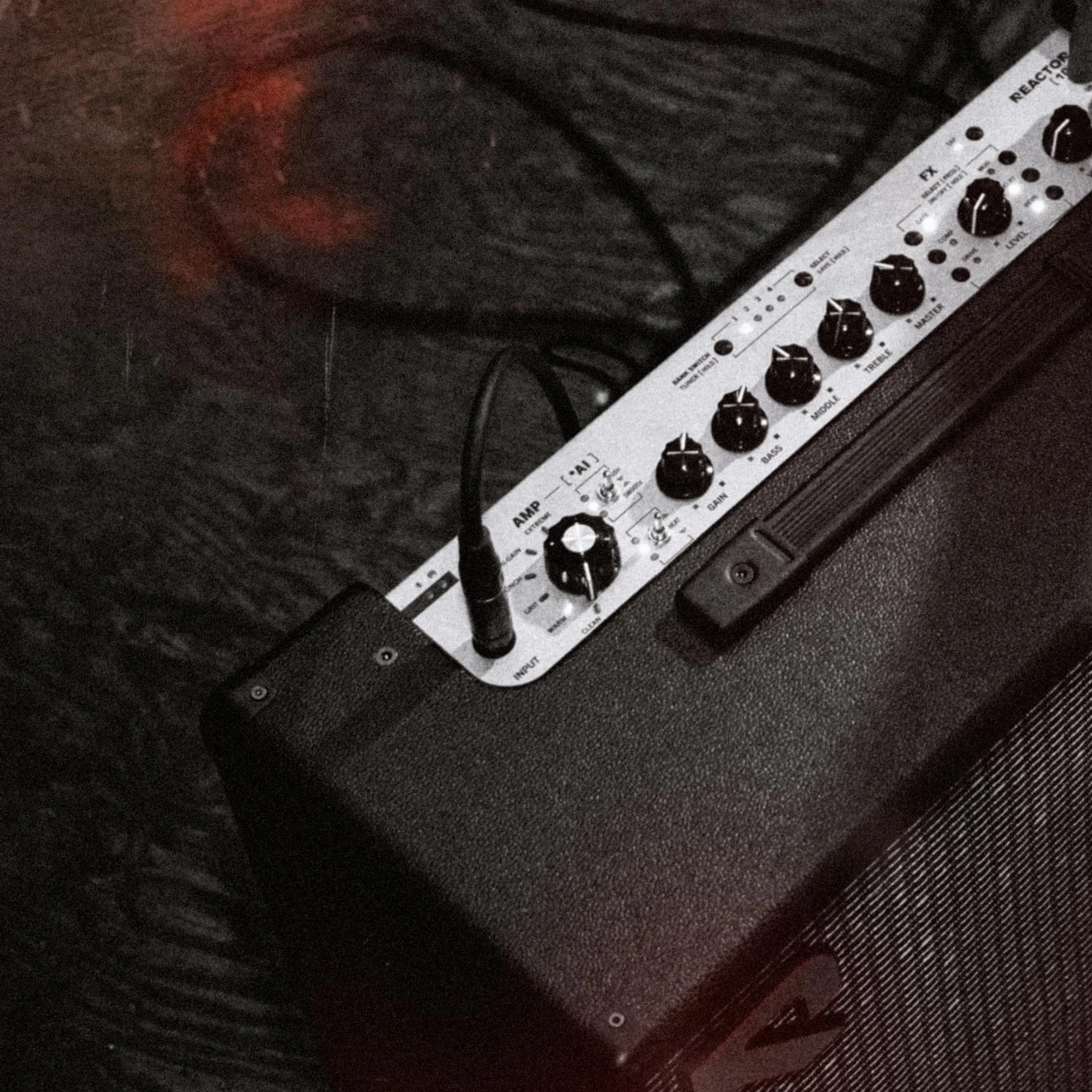 Positive Grid Reactor de 50 W: Amplificador Combo Inteligente para Guitarra con Amp Intelligence. Genera Sonido a Partir de Texto, Imágenes y Audio, con Potencia Seleccionable y Grabación por USB.