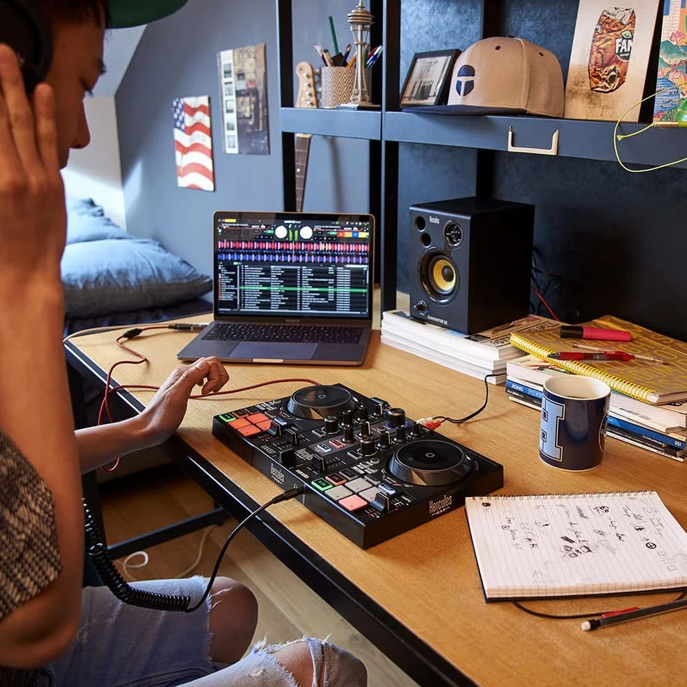 Hercules DJControl Inpulse 200 MK2 — Controlador DJ ideal para aprender a mezclar — Software y tutoriales incluidos.