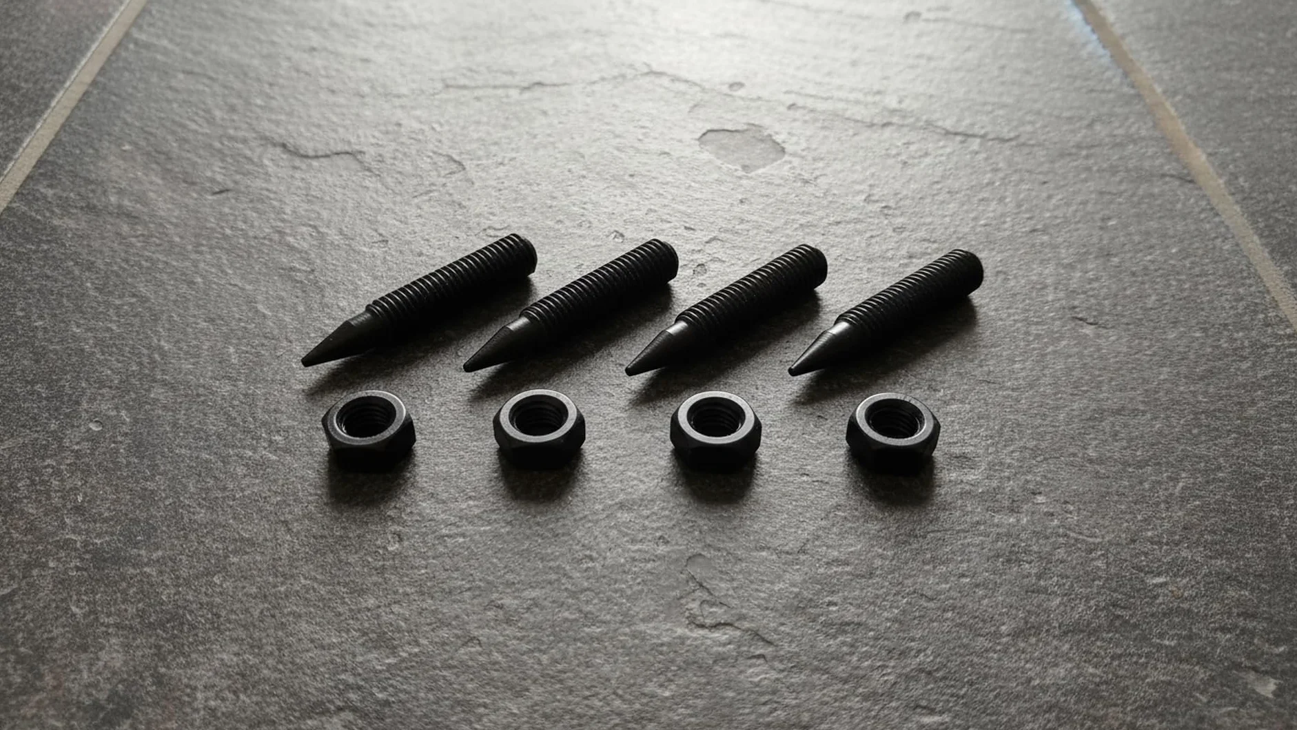 PrecisonGeek Acero Negro M8 45mm Picos/Spikes de Altavoces para HiFi Altavoces de Audio (Conjunto de Cuatro)