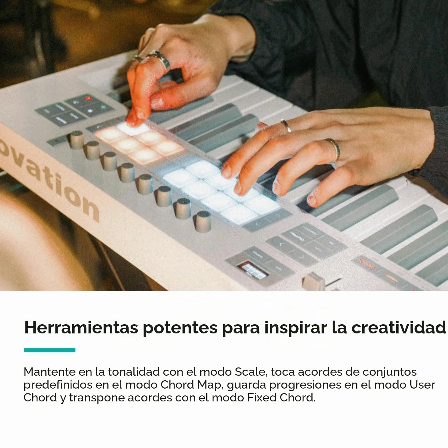 Novation Launchkey 49 Blanco [MK4]: Controlador de teclado MIDI, 49 teclas, semicontrapesado, USB, integración DAW. Modos Chord/Scale, 8 pads de percusión, arpegiador, paquete de software musical