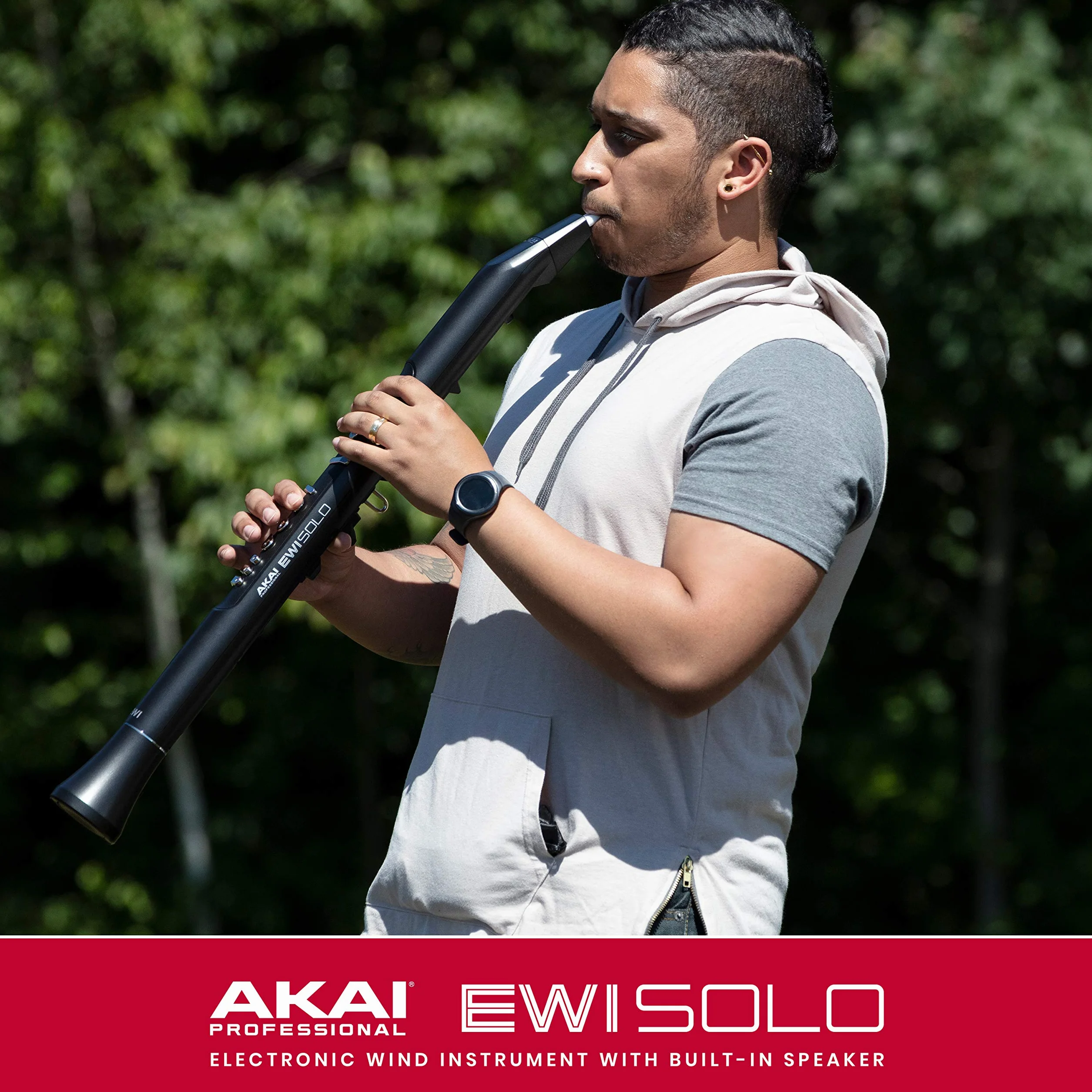 Akai Professional EWI Solo - Instrumento Electrónico de Viento con Altavoz Incorporado, Batería Recargable, 200 Sonidos y Conectividad MIDI USB