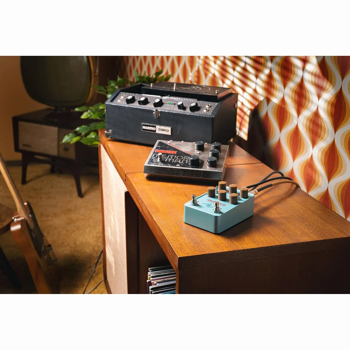Universal Audio Del-Verb Ambience Companion Pedal