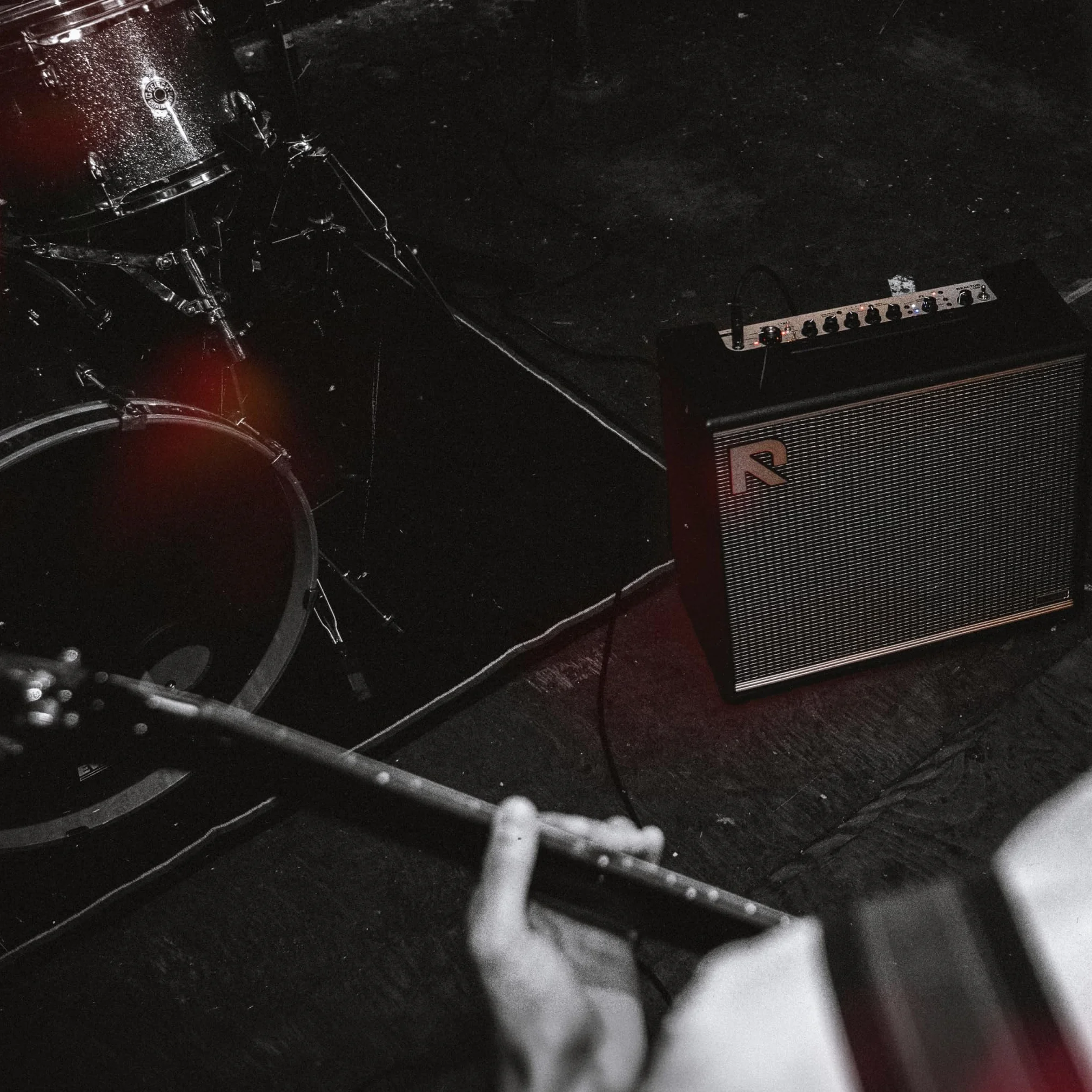 Positive Grid Reactor de 50 W: Amplificador Combo Inteligente para Guitarra con Amp Intelligence. Genera Sonido a Partir de Texto, Imágenes y Audio, con Potencia Seleccionable y Grabación por USB.