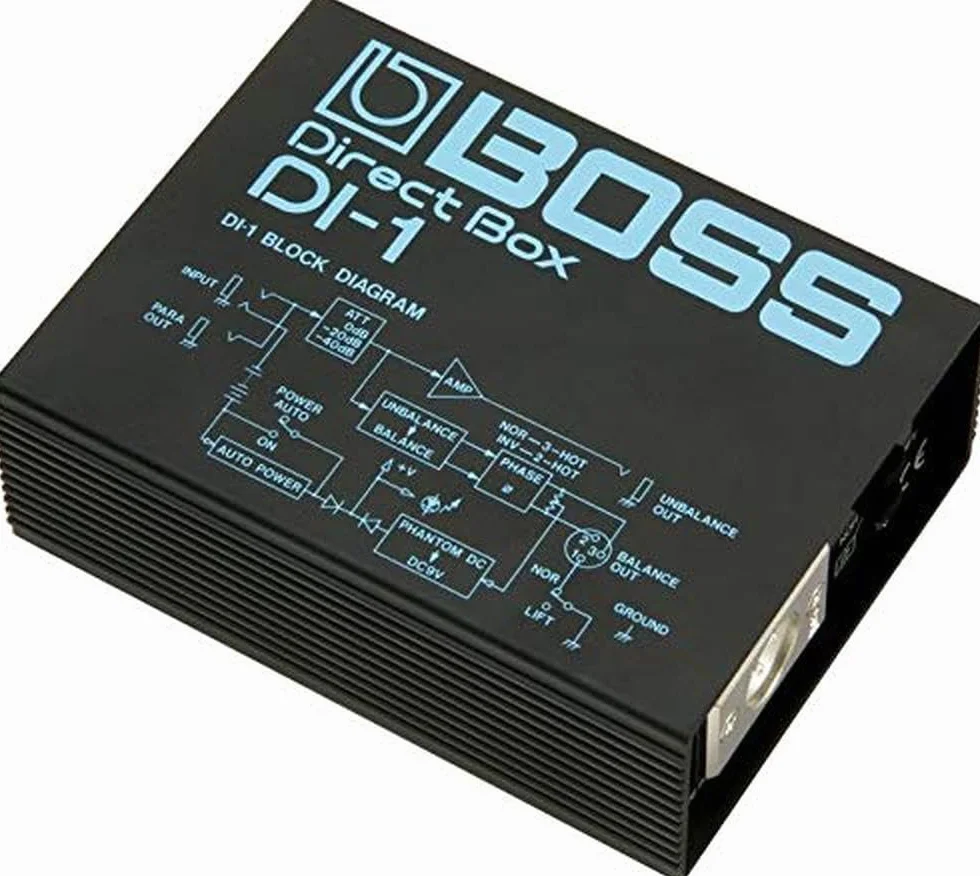 Caja de inyección BOSS DI-1 — Caja de inyección con un sonido cristalino para transformar impedancia alta; diseño resistente y compacto con tres niveles de entrada