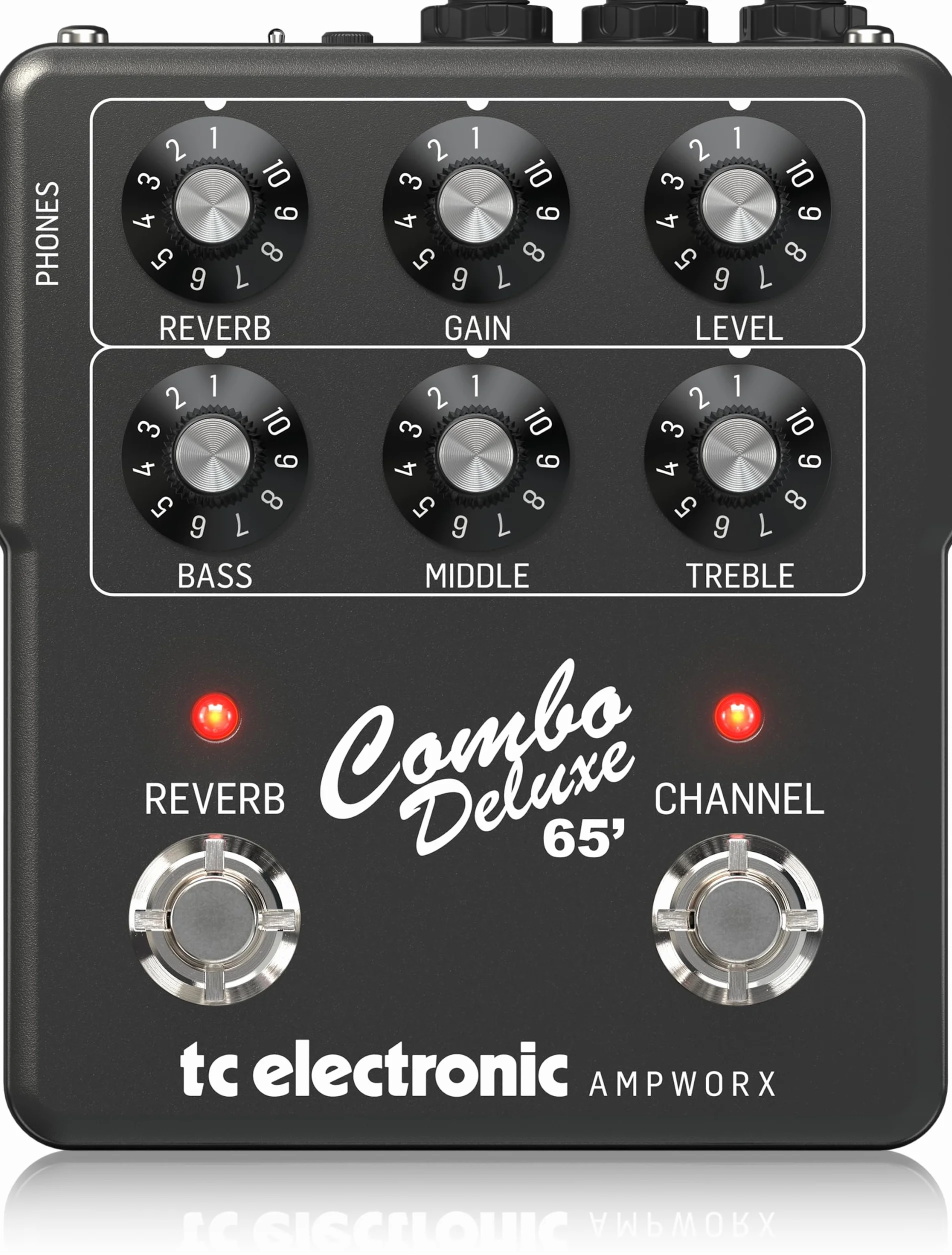 TC Electronic COMBO DELUXE 65' PREAMP Pedal de guitarra | Preamp de doble canal con controles de canal independientes, reverberación por resorte incorporada y salidas dedicadas para DI y auriculares.