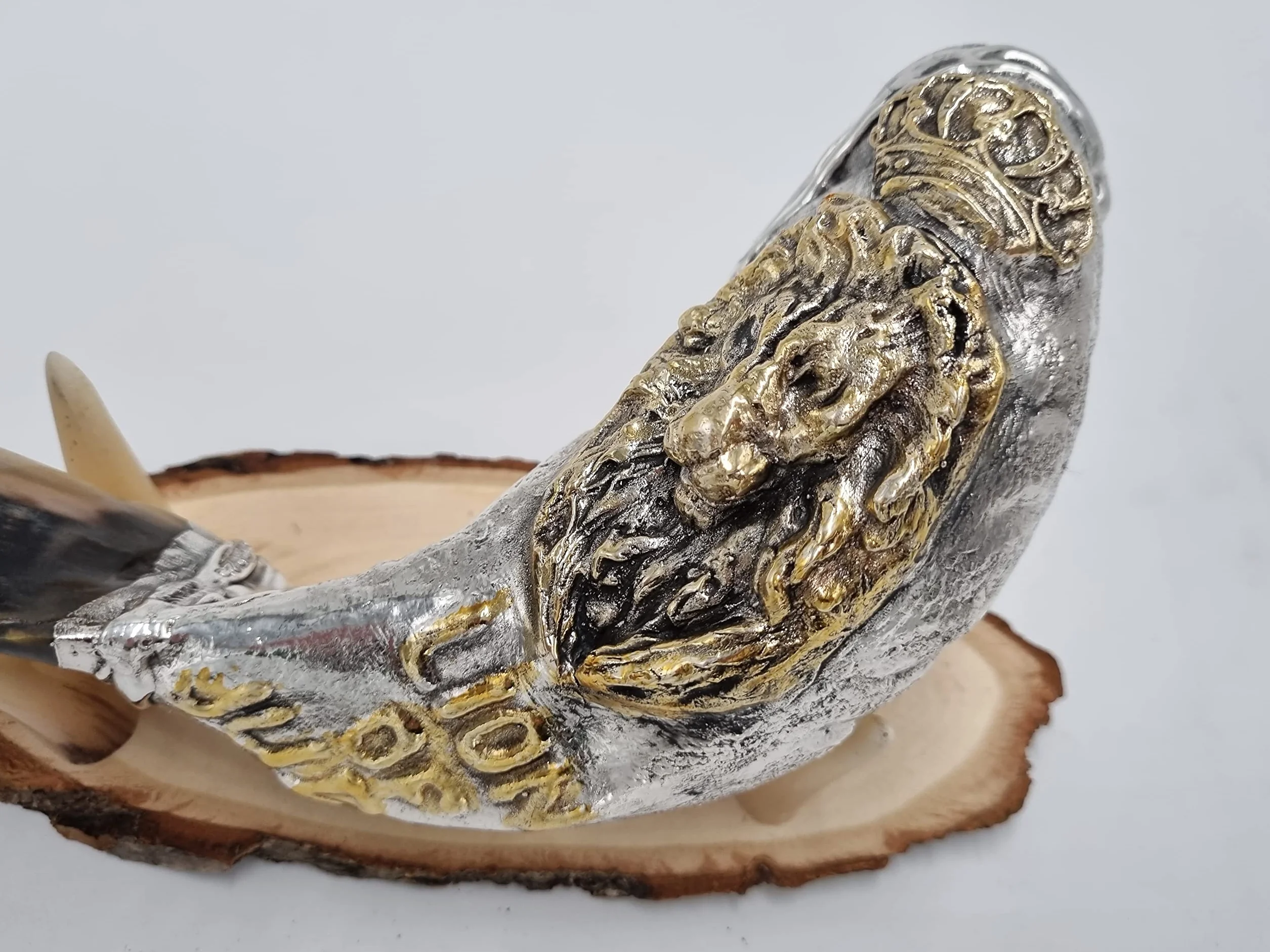 Shofar Ram - Aceite de unción de 14 pulgadas, chapado en plata, cuerno de carneros, león de Judah, chofar, soporte de madera + aceite