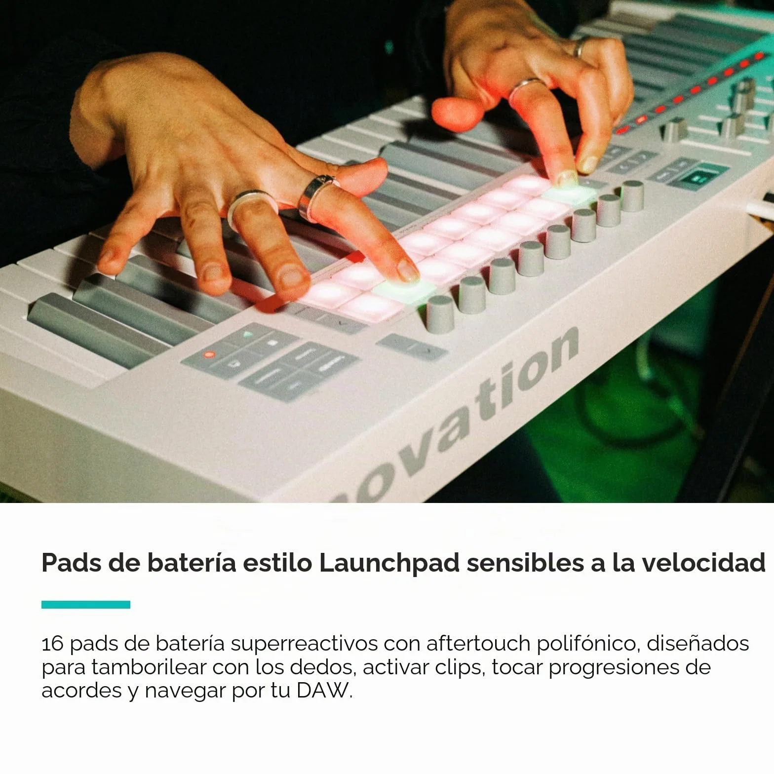 Novation Launchkey 49 Blanco [MK4]: Controlador de teclado MIDI, 49 teclas, semicontrapesado, USB, integración DAW. Modos Chord/Scale, 8 pads de percusión, arpegiador, paquete de software musical