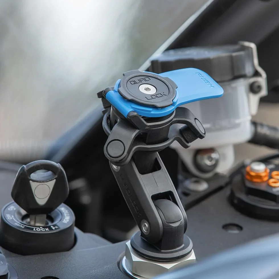 Quad Lock Soporte para Moto con Amortiguador de Vibraciones y Funda para iPhone 16 Pro