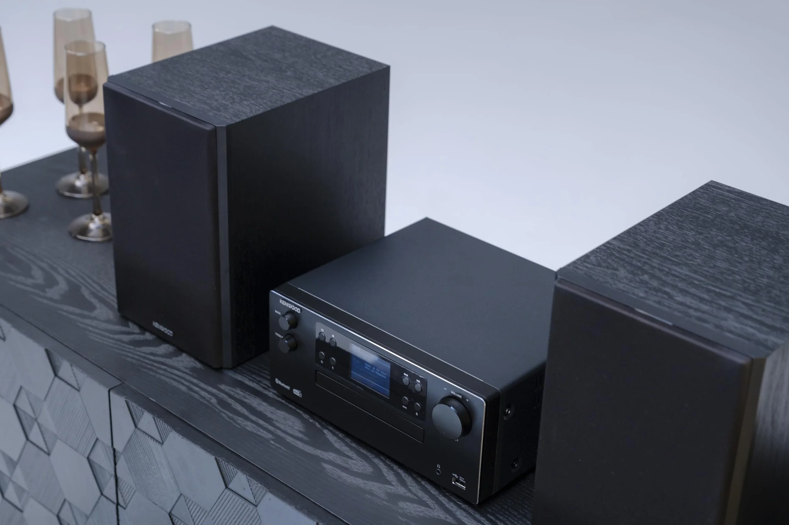 Microcadena HiFi Kenwood M-925DAB-B con CD, USB, Dab+ Blueetooth Audio-Streaming. Color: Negro - Mini Equipo de Musica para casa