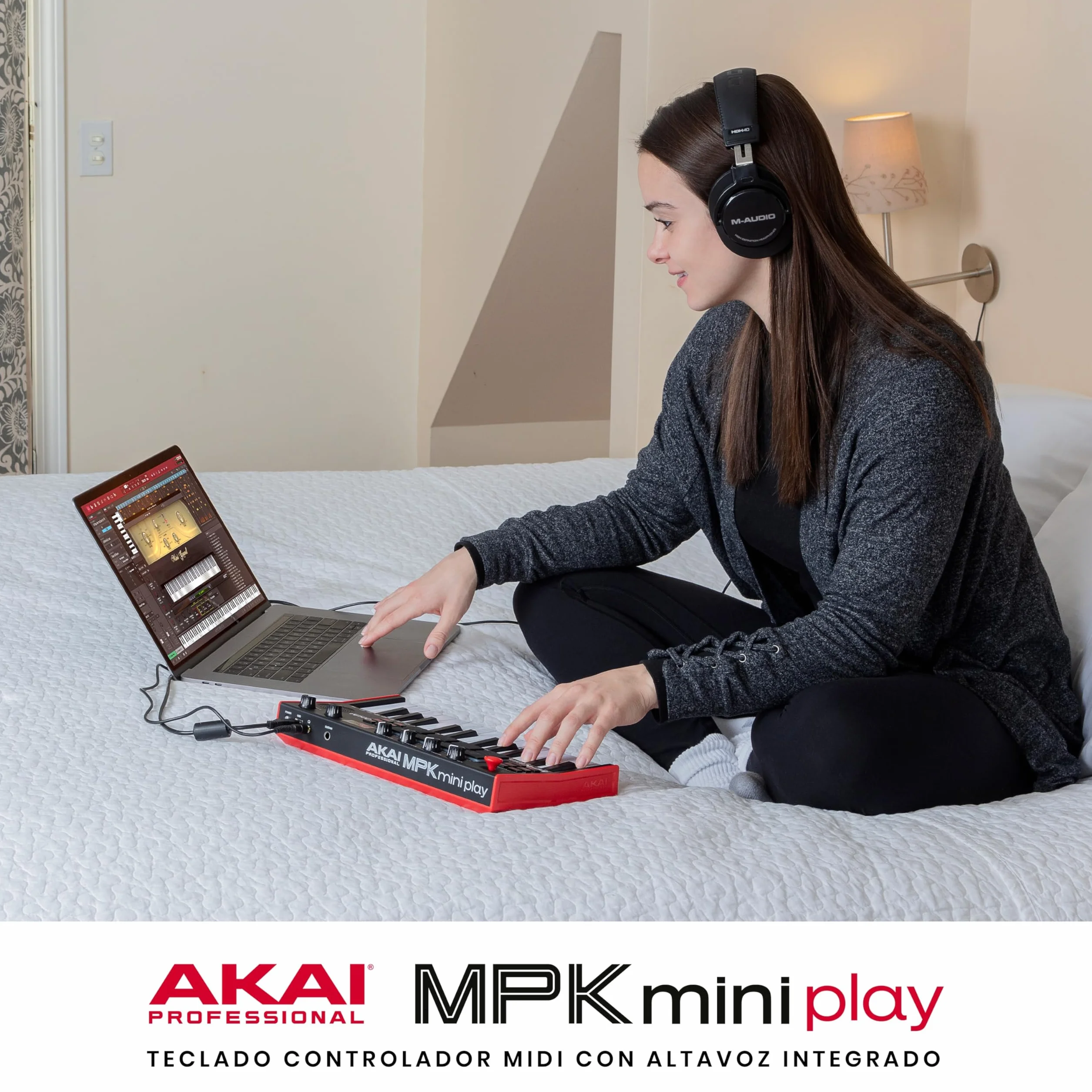Akai Professional MPK Mini Play MK3 - Teclado Controlador MIDI con Altavoz y Sonidos Integrados, Pads MPC, Teclado Dinámico, Software de Producción Musical y Native Instruments Sound Package