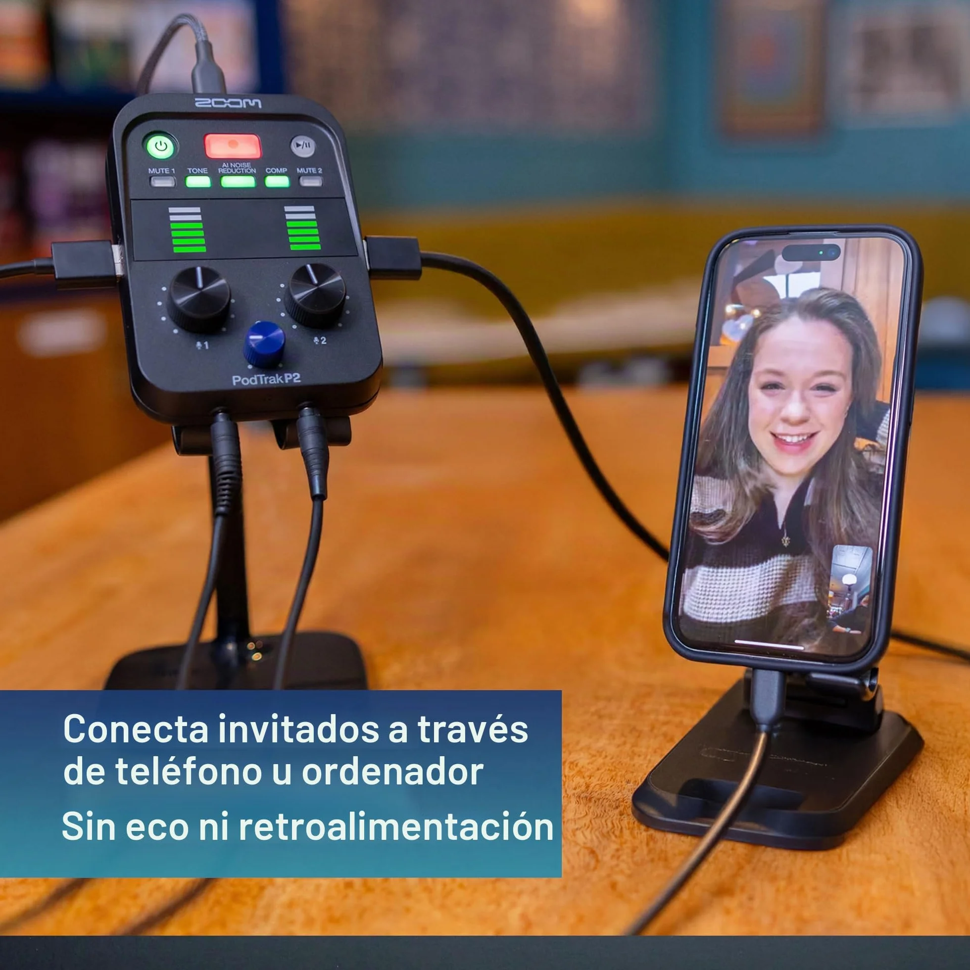Zoom Grabadora de podcasts portátil P2 PodTrak e Interfaz de Audio USB | Mezclador de podcasting e Interfaz para grabación de Podcast móvil en Calidad de transmisión | 2 entradas de micrófono USB |