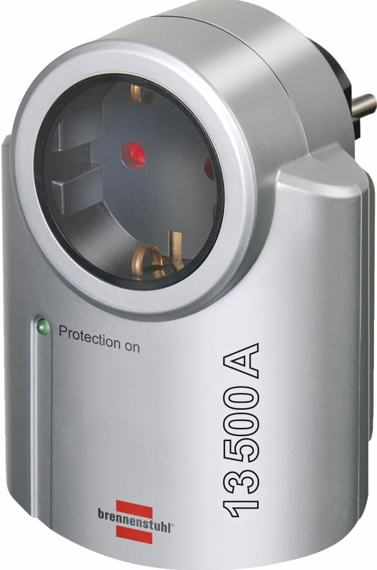 Brennenstuhl Primera-Line adaptador enchufe con protección contra sobretensiones hasta 13.500A (protector sobretensión, adaptador para toma de tierra, enchufe de protección) plateado/negro