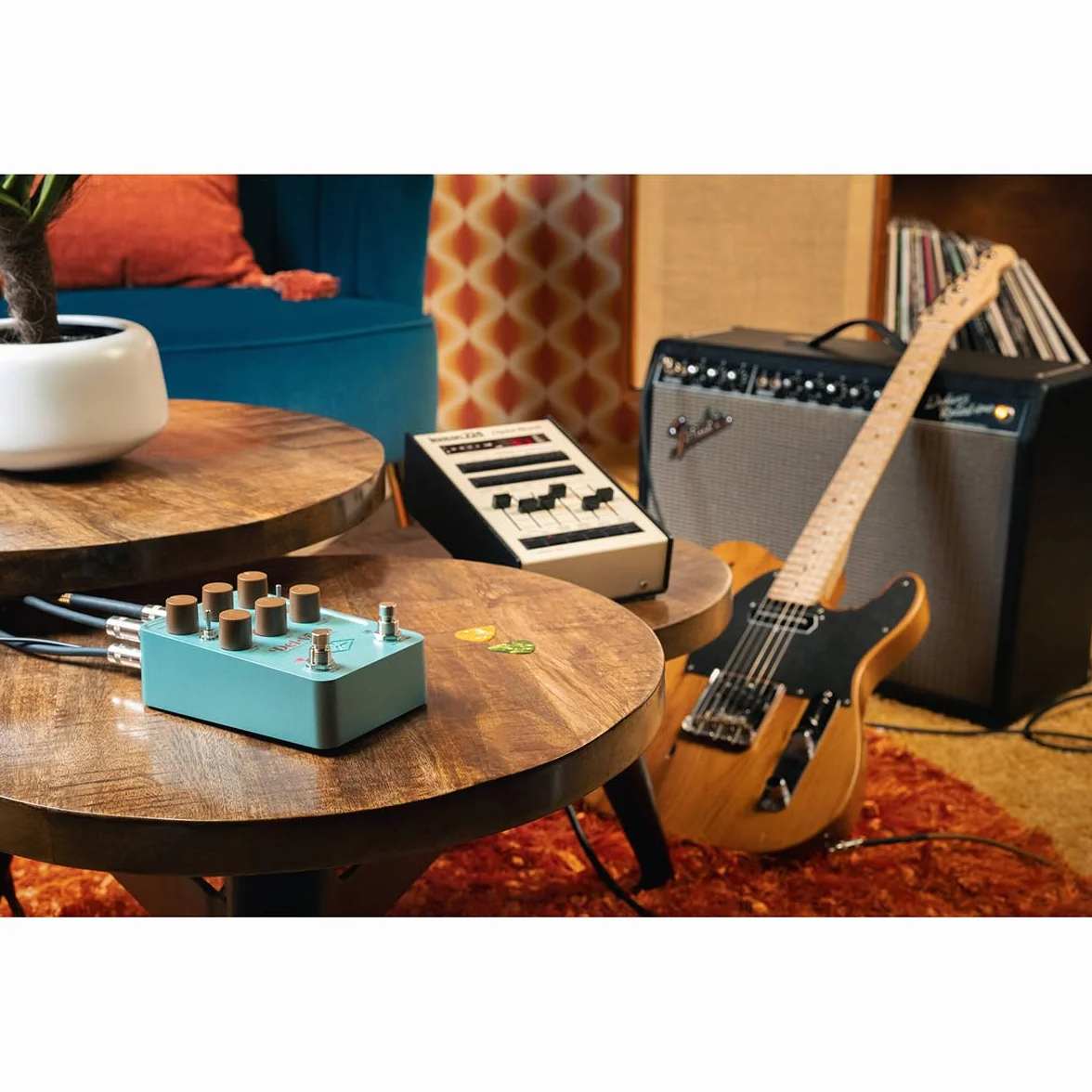 Universal Audio Del-Verb Ambience Companion Pedal