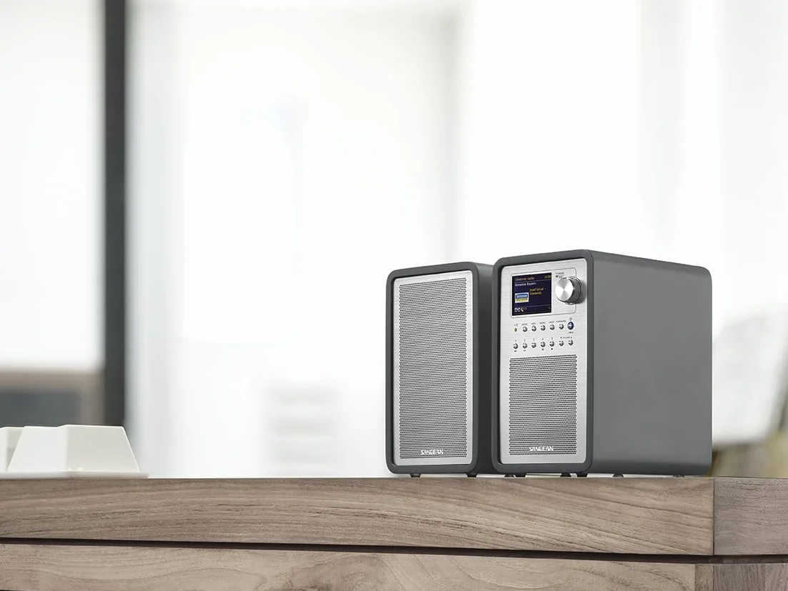 Sangean WFR-70 - Radio