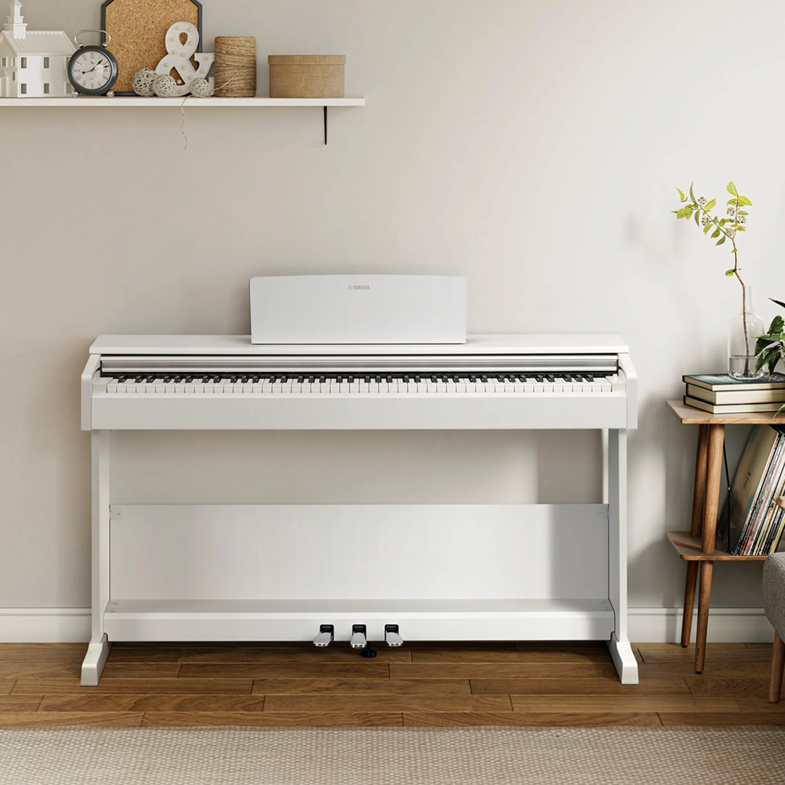 YAMAHA ARIUS YDP-105WH Piano Digital, White – Digital Piano Moderno y Elegante para Principiantes y Músicos Aficianados – Experiencia Auténtica de Interpretación al Piano