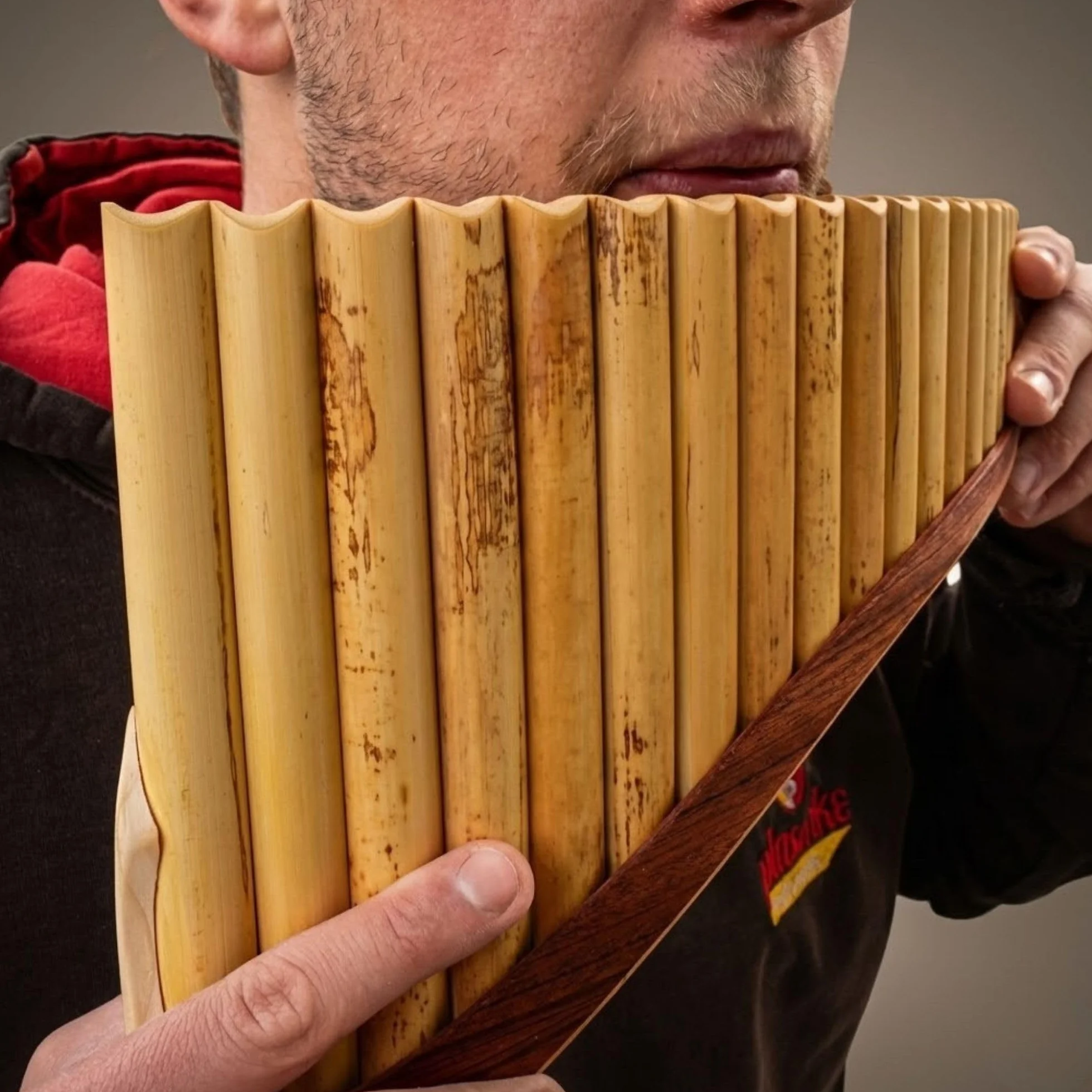 Plaschke Zampoña, Flauta de pan con cinturón de madera, hecha a mano en Tirol del Sur/Italia, 18 tubo-Do