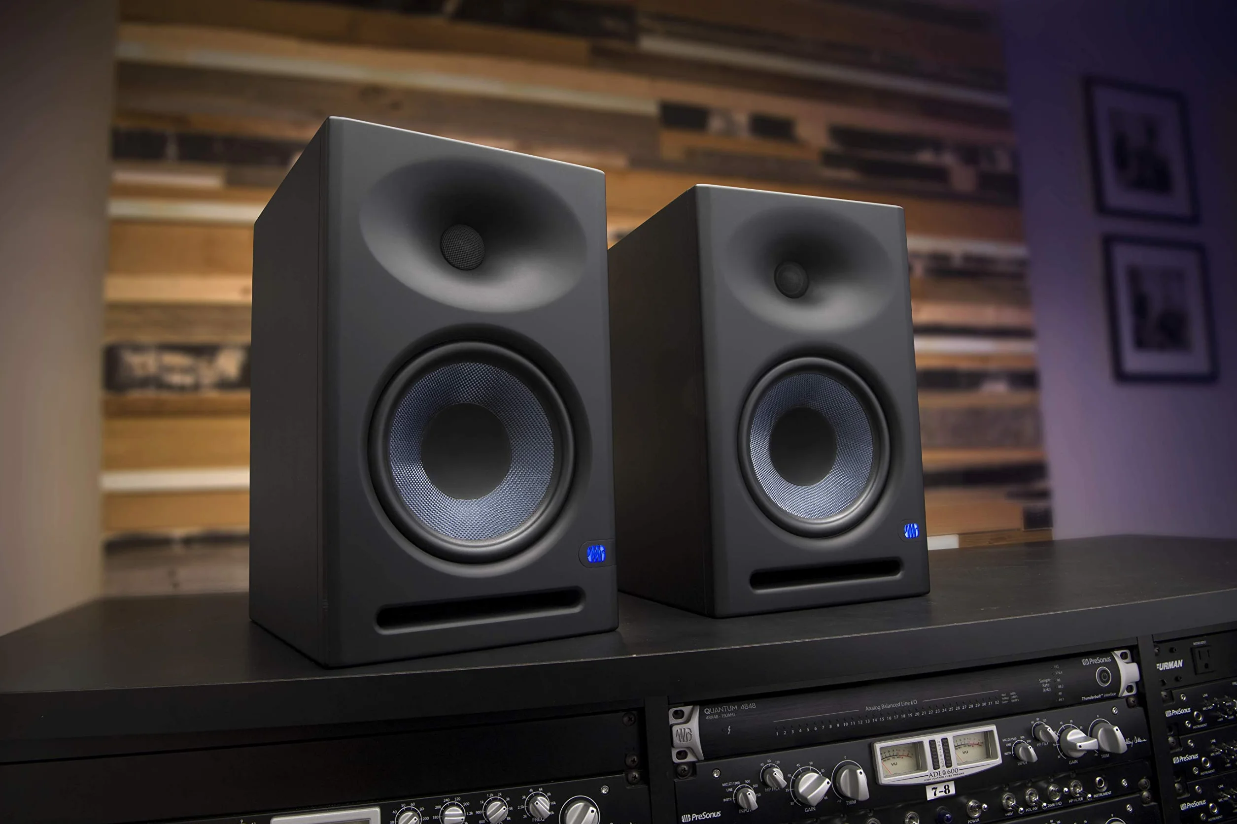 PreSonus Eris E8 XT 8" Near Field Studio Monitor with EBM Waveguide (Solo)