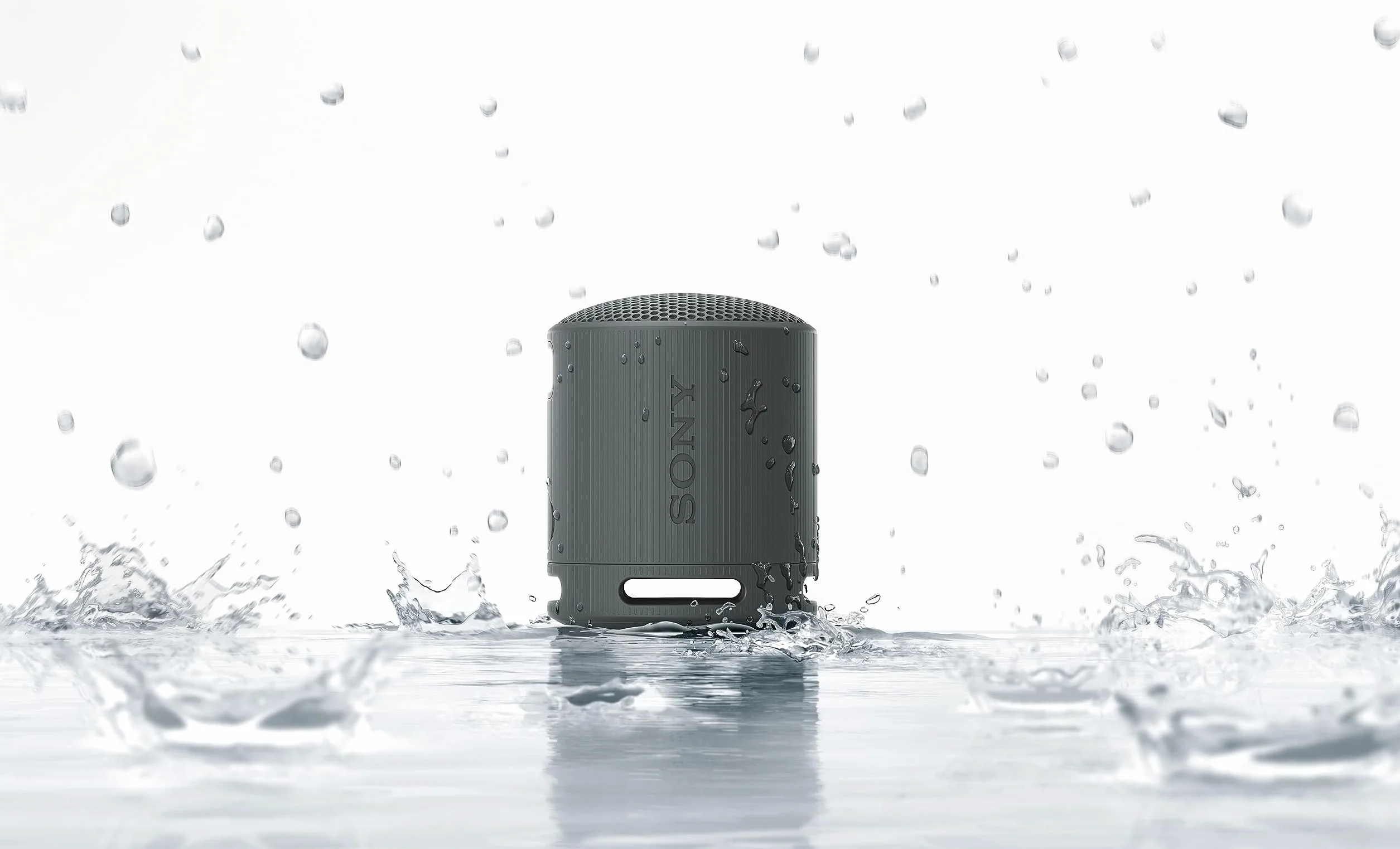 Sony Altavoz Bluetooth SRS-XB100 IP67 Resistente al Agua y Polvo 16h Batería Compacto Negro