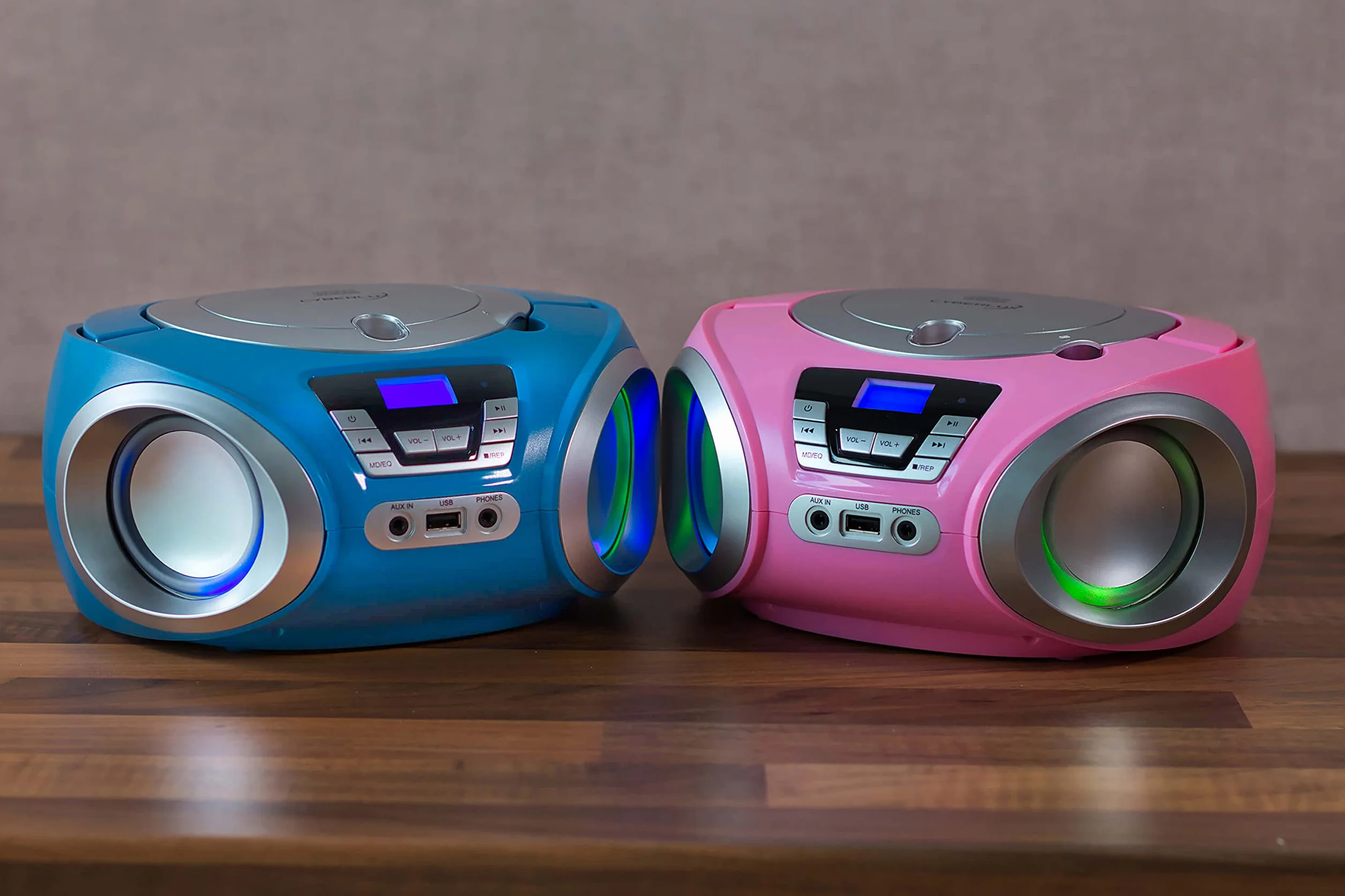 Reproductor de CD con iluminación LED | Toma para Auriculares | Radio estéreo portátil | Radio Infantil | estéreo | USB | Reproductor de CD/MP3 | Radio FM | Conector para Auriculares | Entrada AUX