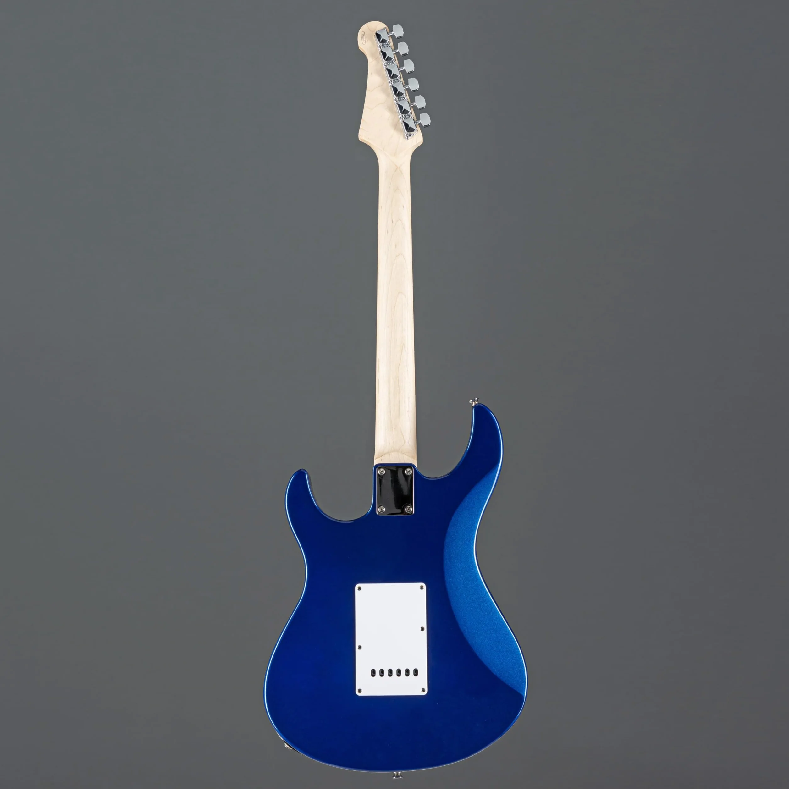 Yamaha Pacifica 012 Guitarra Eléctrica Guitarra 4/4 de madera, 64.77 cm, escala 25.5 pulgadas, 6 cuerdas, selector pastillas de 5 posiciones, Color Azúl Metálico
