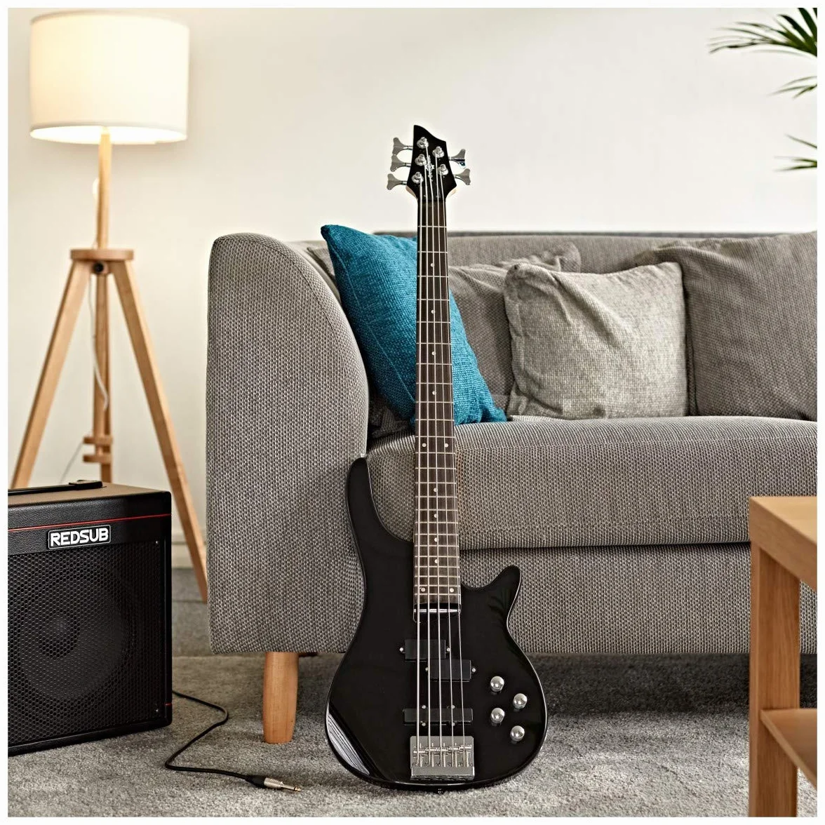 Bajo de 5 Cuerdas Chicago de Gear4music Negro
