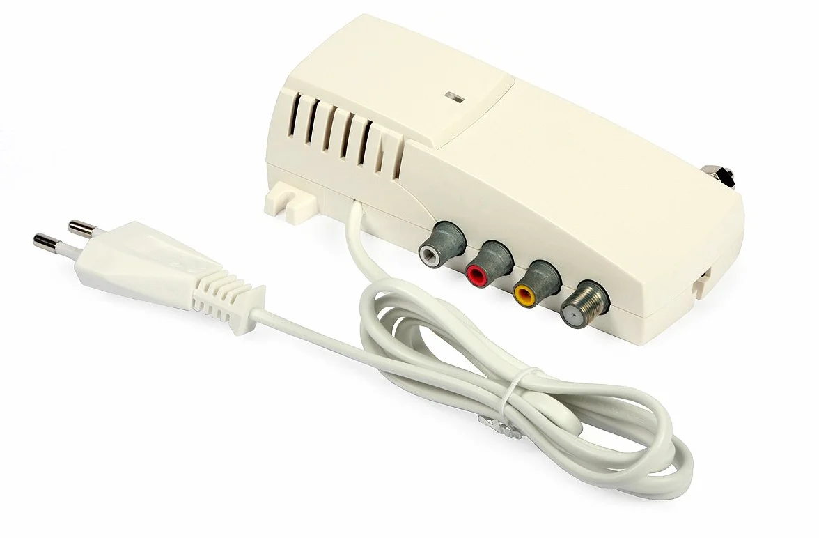 TERRA - MT 47 Modulador interno VHF / UHF con alimentación automática, pantalla digital, programable, nivel de salida ajustable de 75 a 95dBμV