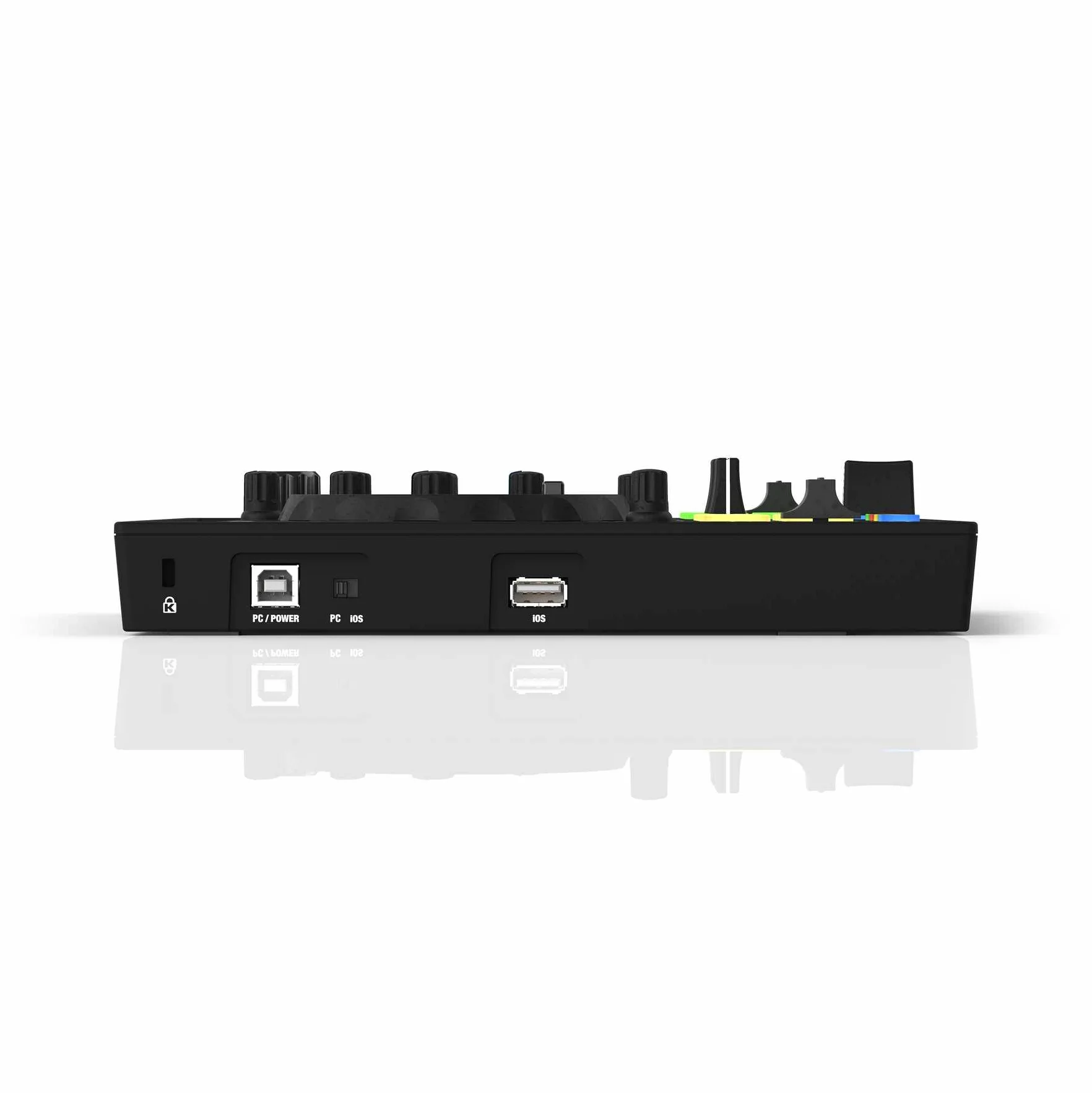 Reloop Buddy - Controlador DJ De 2 Canales Compacto Para Algoriddim Djay Pro En iOS, iPadOS, Android, Mac Y PC Con Pads De Rendimiento RGB, Paletas FX Y Control Neural Mix, Conexión USB, (Negro)