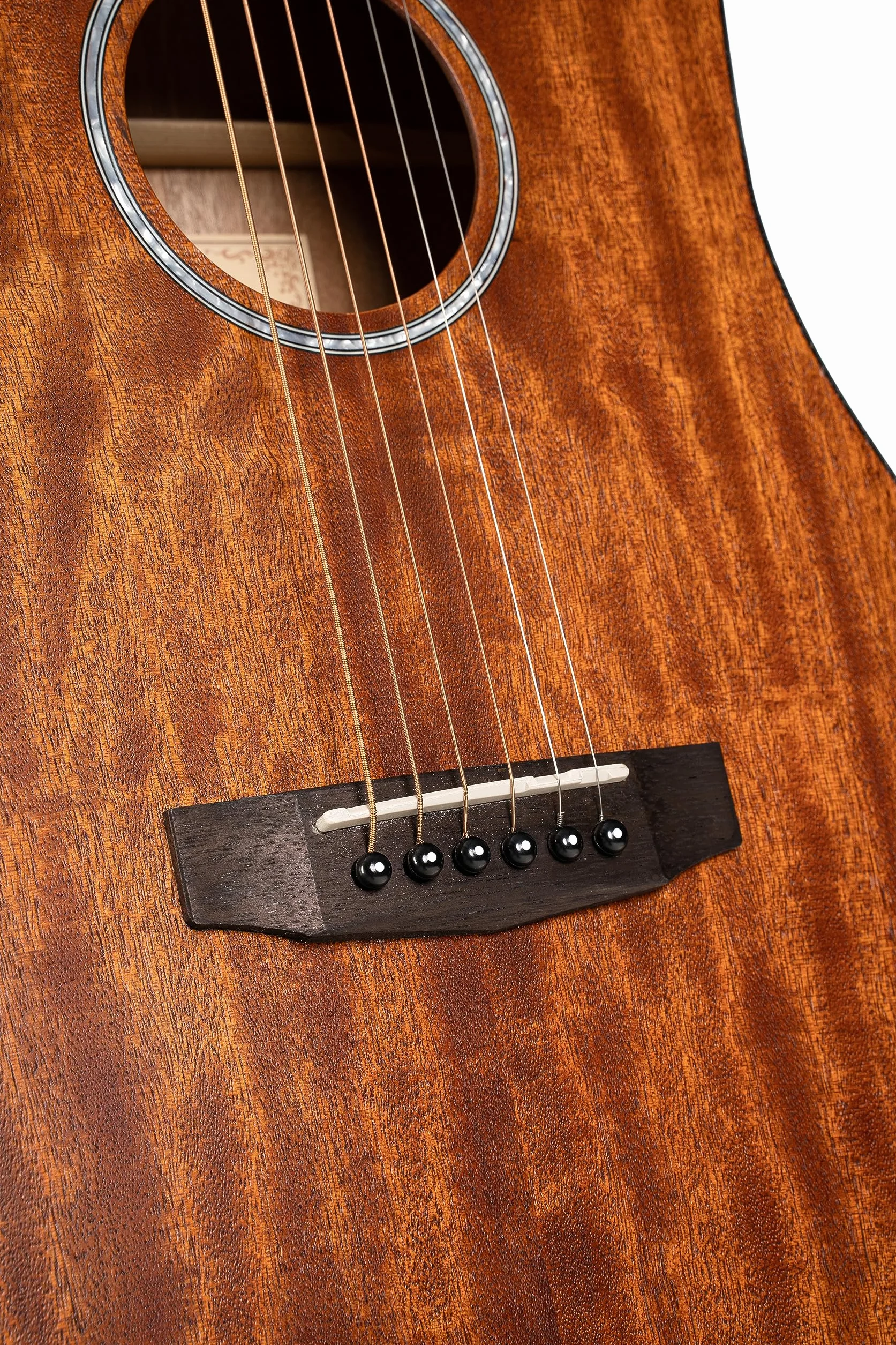 Guitarra acustica tipo dreadnought mini
