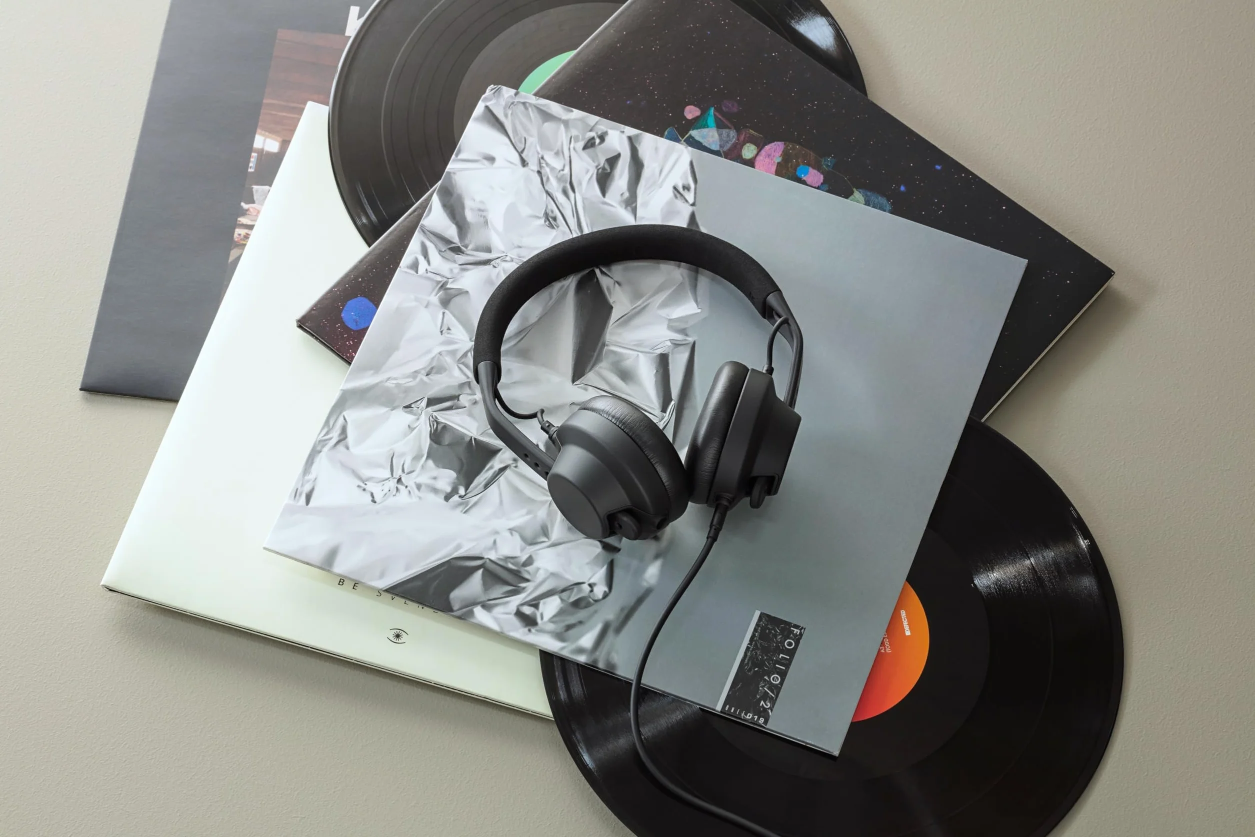 Aiaiai TMA-2 DJ XE - Auriculares DJ Profesionales on-Ear con Sonido equilibrado y Claro, Almohadillas de Alto Aislamiento y Peso de Solo 168 g, diseño Modular con Piezas fácilmente reemplazables