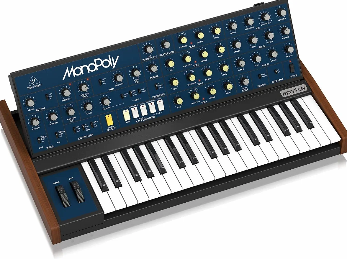 Behringer MONOPOLY Sintetizador polifónico analógico de 4 voces con 37 teclas de tamaño completo, 4 VCO, VCF, 2 LFO, 2 envolventes, sincronización y modulación cruzada y arpegiador
