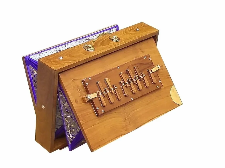 SHRUTI BOX SIZE~ (15" X 10" X 3")~SWAR PETI~TEAK WOOD~440 Hz~SHRUTI~YOGA~CHANT