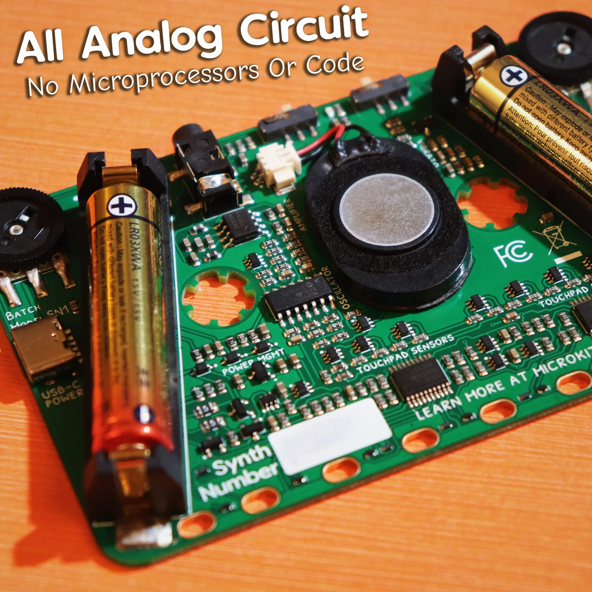 MicroKits Synth-a-Sette: crea tu propio teclado Banana con este sintetizador analógico de tamaño casete, SN1-KIT