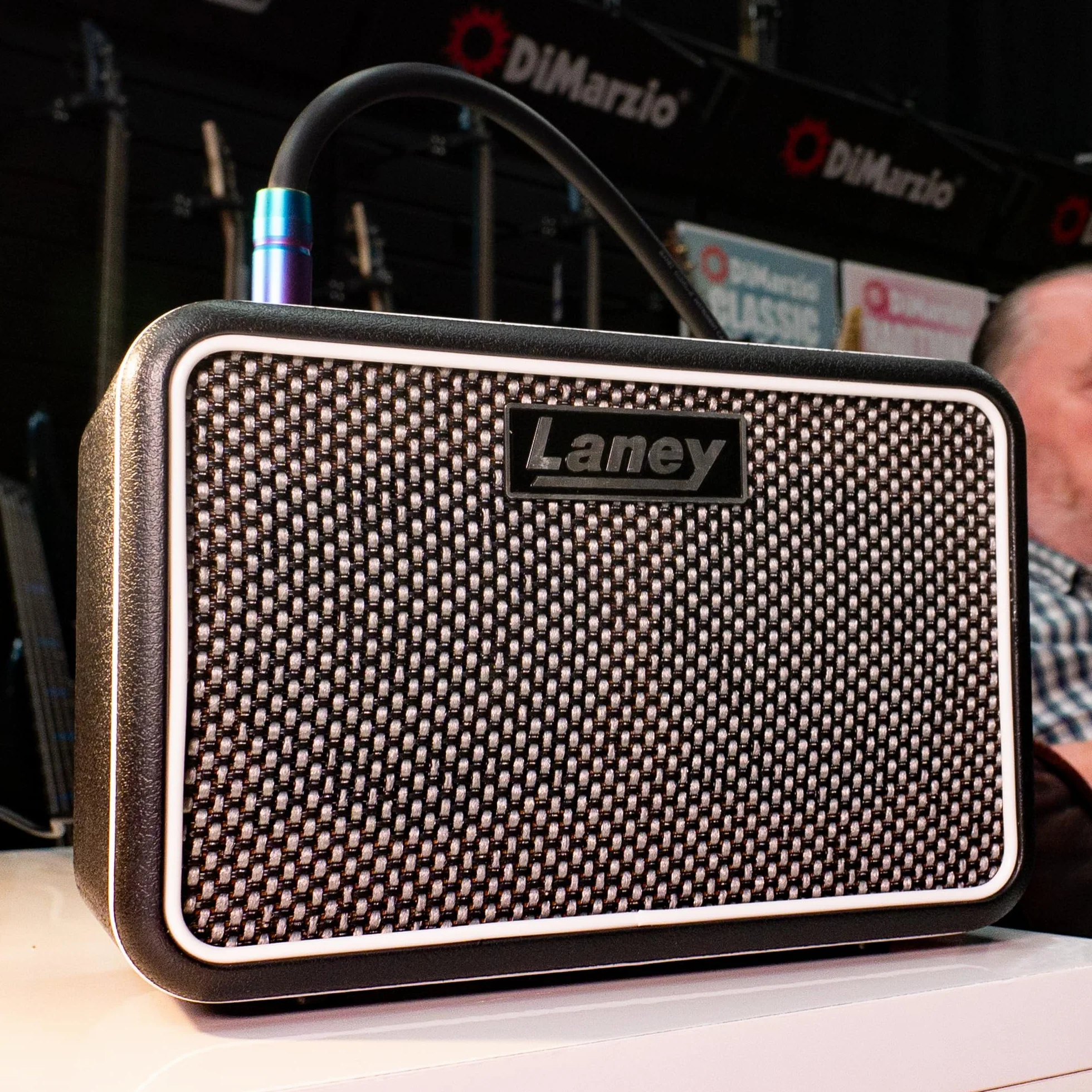 Mini-STB-SUPERG-2 Amplificador de Guitarra Laney de 6W con Bluetooth Alimentado por batería – Canales Limpio/Overdrive, delay, Entrada para Smartphone LSI, Entrada AUX