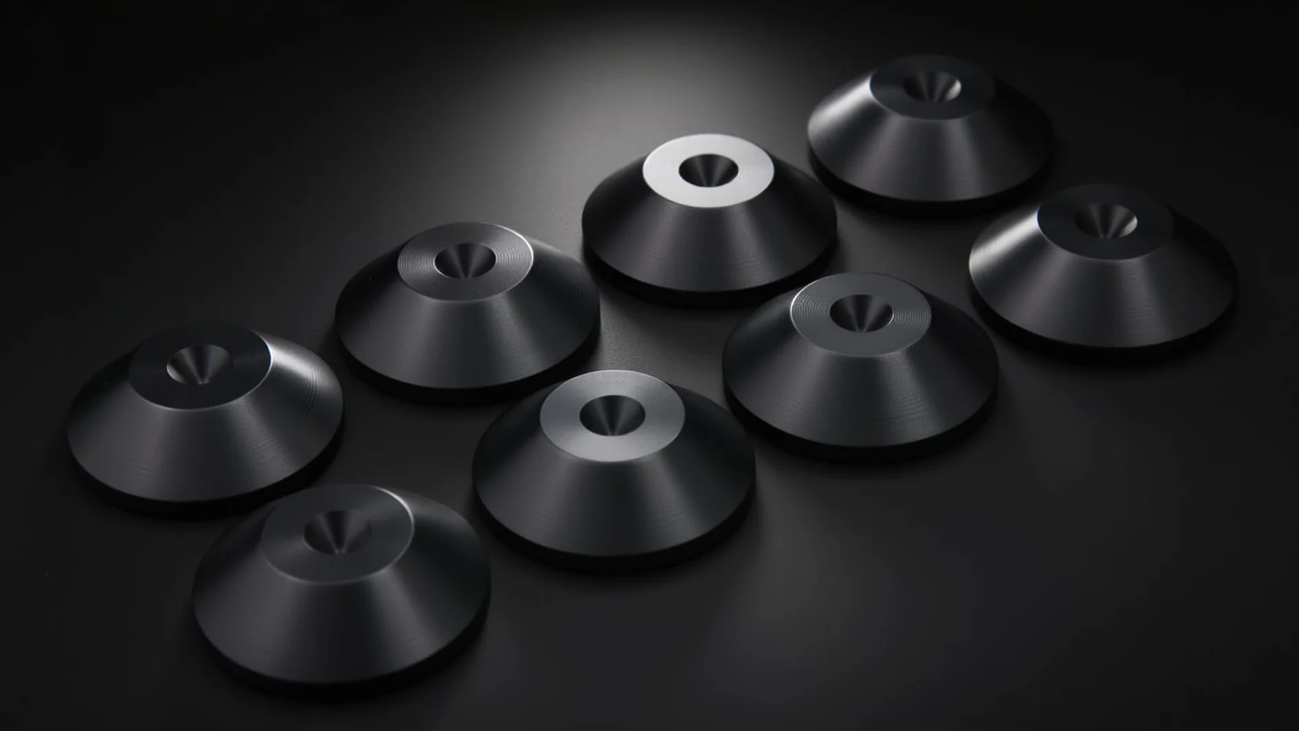 PrecisionGeek Juego de 8 almohadillas para altavoces, aluminio anodizado negro, Coned Ø20