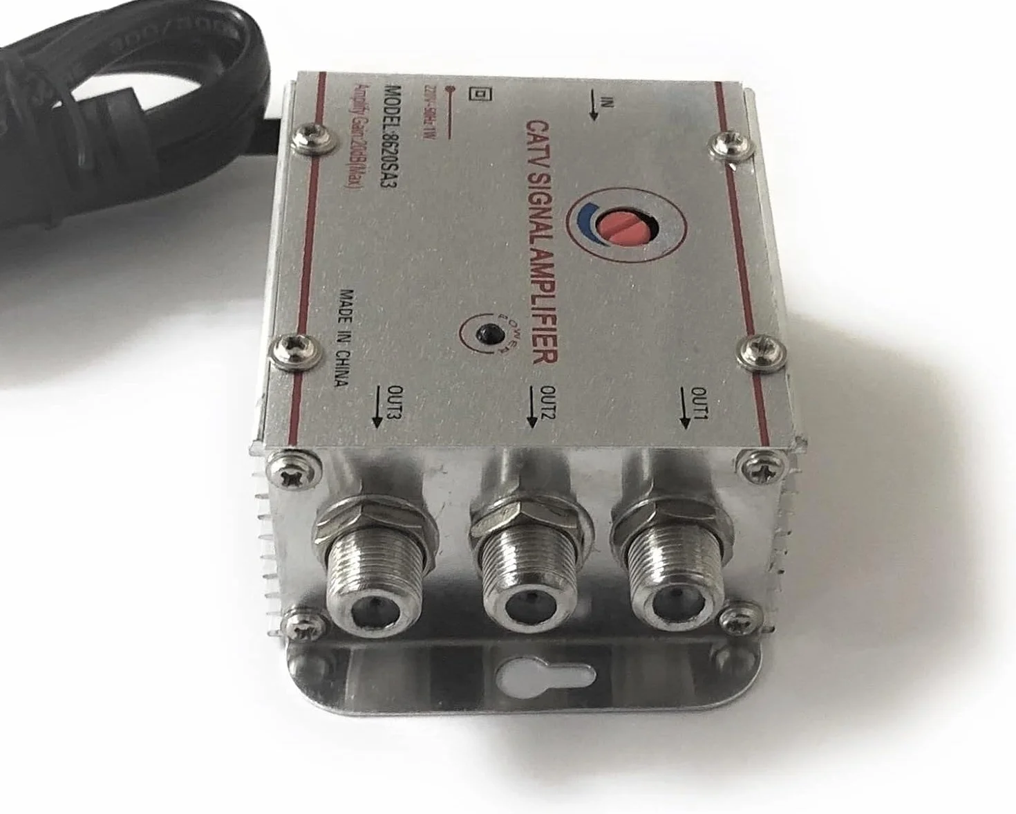 SQUAD O Amplificador Digital Terrestre para Antenas de TV Analógica o Digital de 3 Salidas