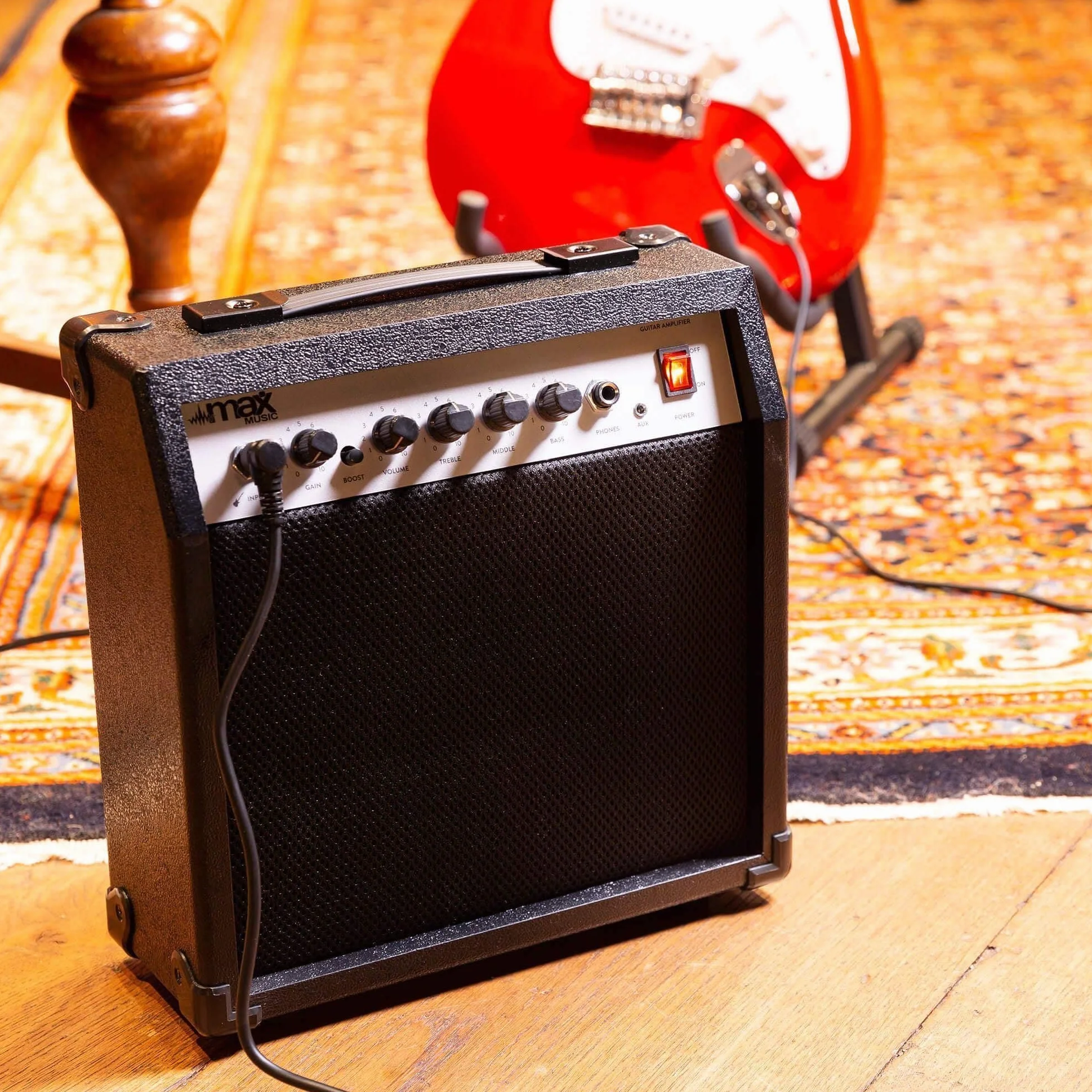 MAX GigKit kit de guitarra eléctrica, soporte de guitarra, amplificador de guitarra de 40W, afinador de guitarra, funda de guitarra, cable de instrumento, correa de guitarra y mas accesorios - Rojo