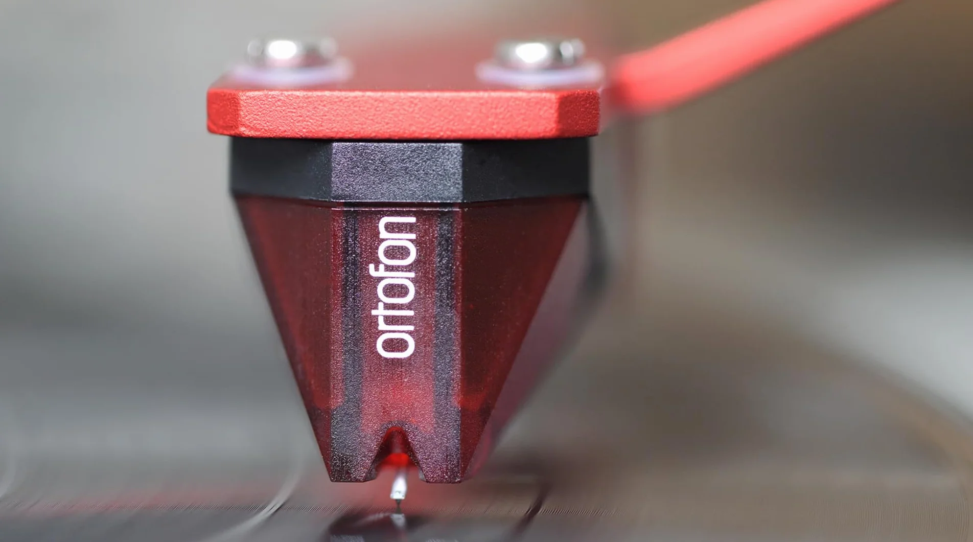 Ortofon 2M Red Moving Magnet Cartucho