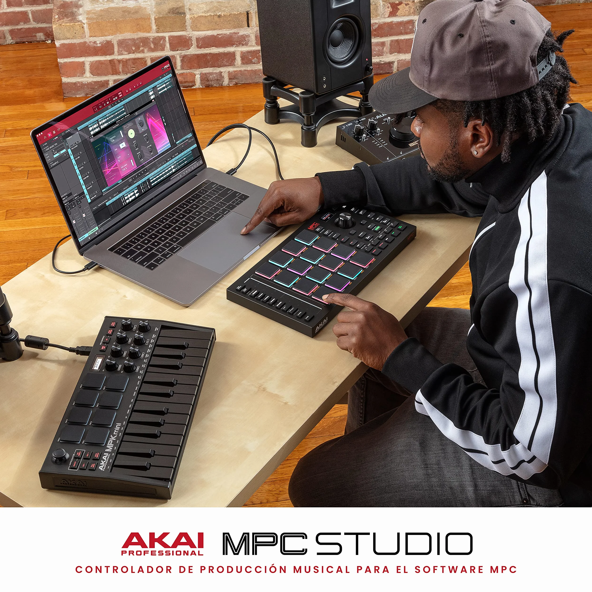 Akai Professional MPC Studio - Controlador MIDI Beat Maker con 16 pads RGB sensibles a la velocidad, software MPC, Touch Strip asignable y pantalla LCD