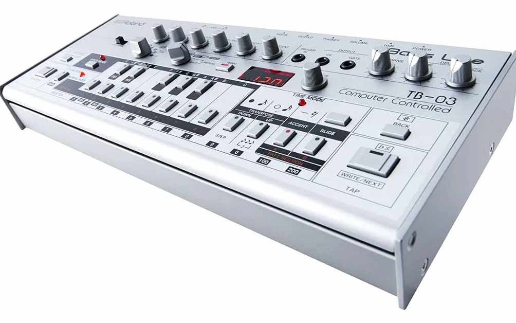 Sintetizador de línea de bajo de Roland Boutique TB-03